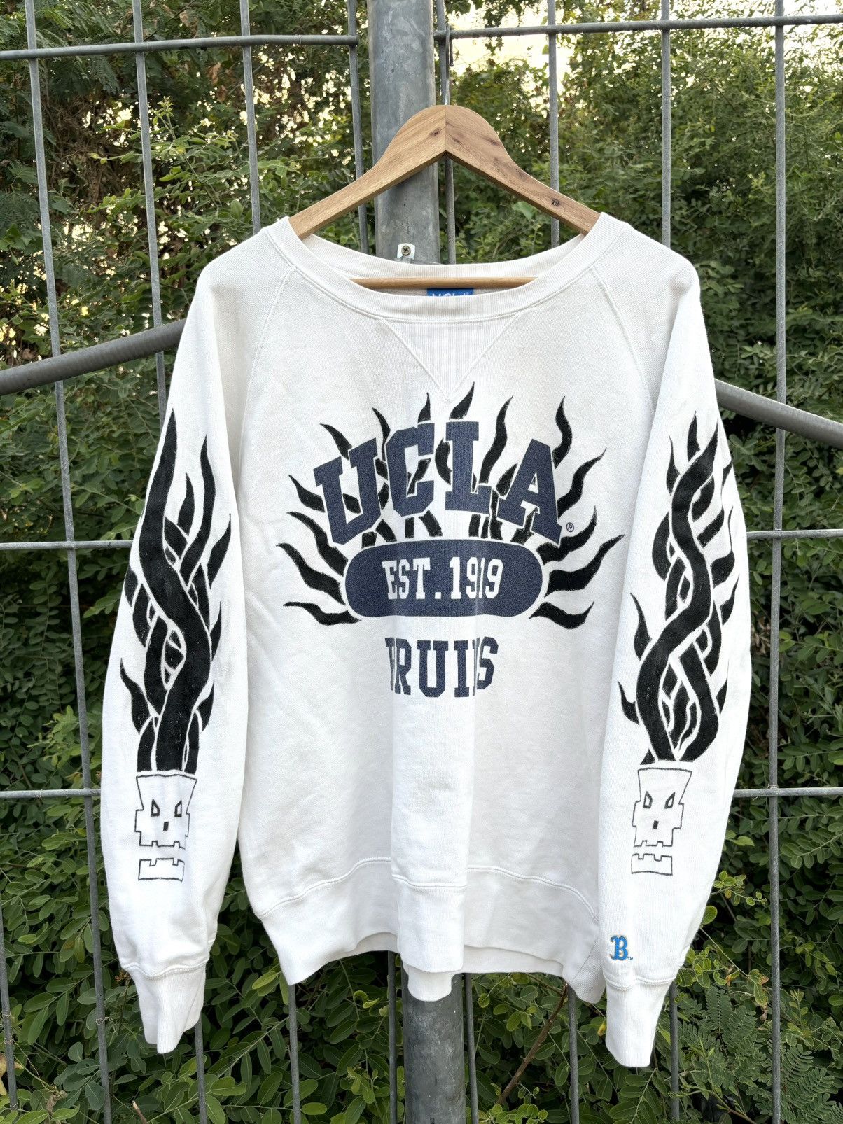 Vintage Vintage Paint UCLA Black Flame Sweatshirt Size US M / EU 48-50 / 2 - 1 Thumbnail