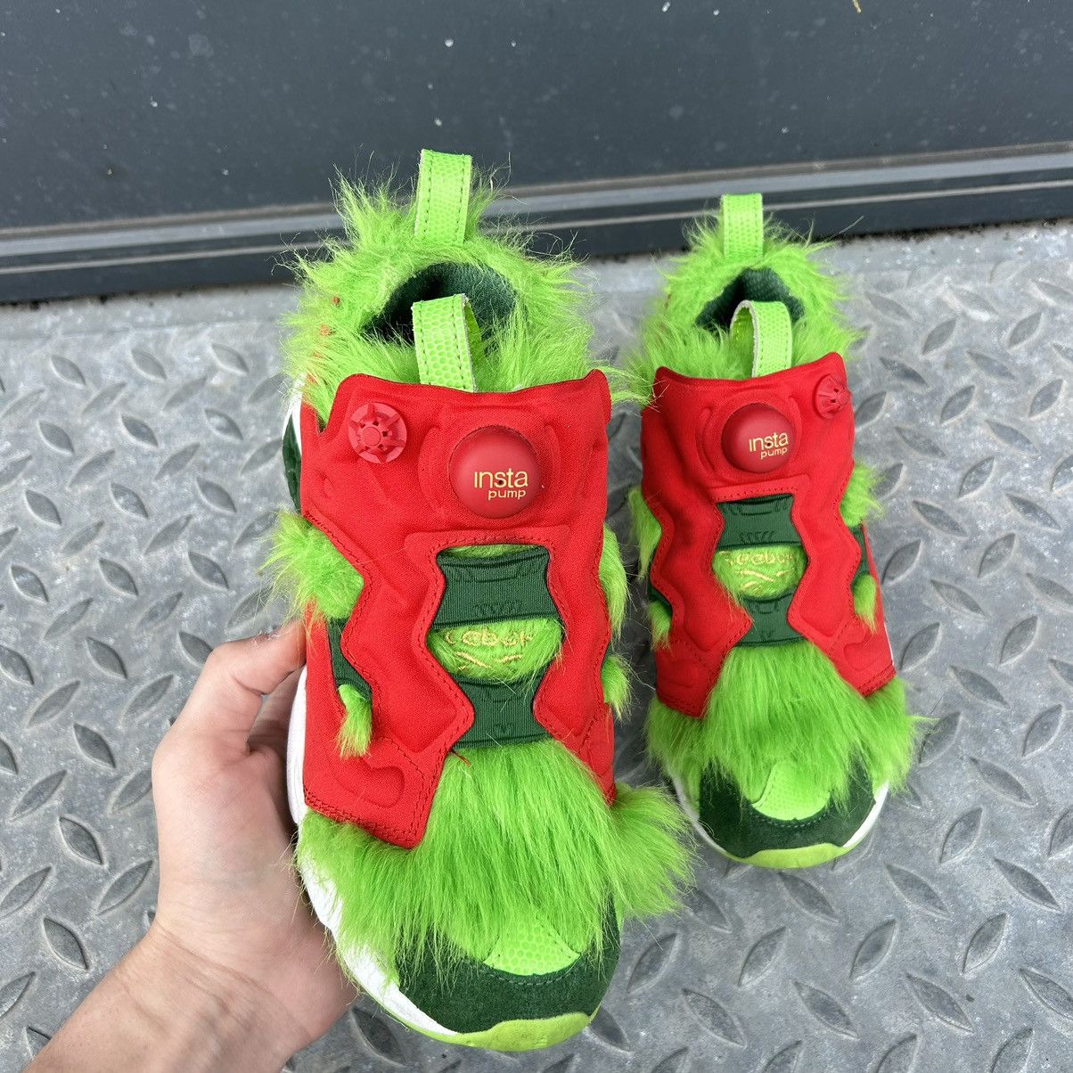 Reebok Reebok x grinch fury Size US 7.5 / IT 37.5 - 8 Thumbnail
