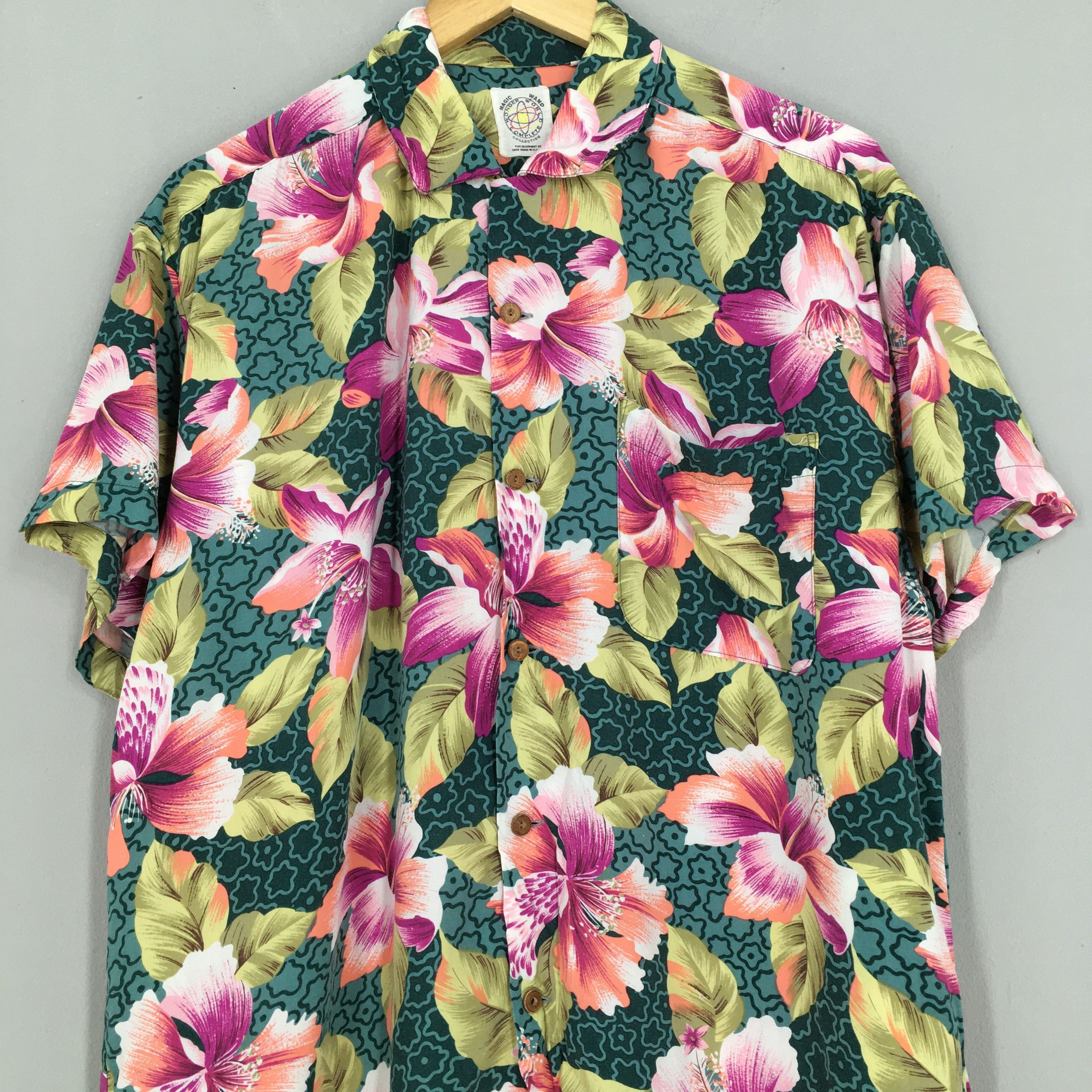 Vintage Vintage Hawaiian Aloha Floral Shirts Men Medium Size US M / EU 48-50 / 2 - 2 Thumbnail