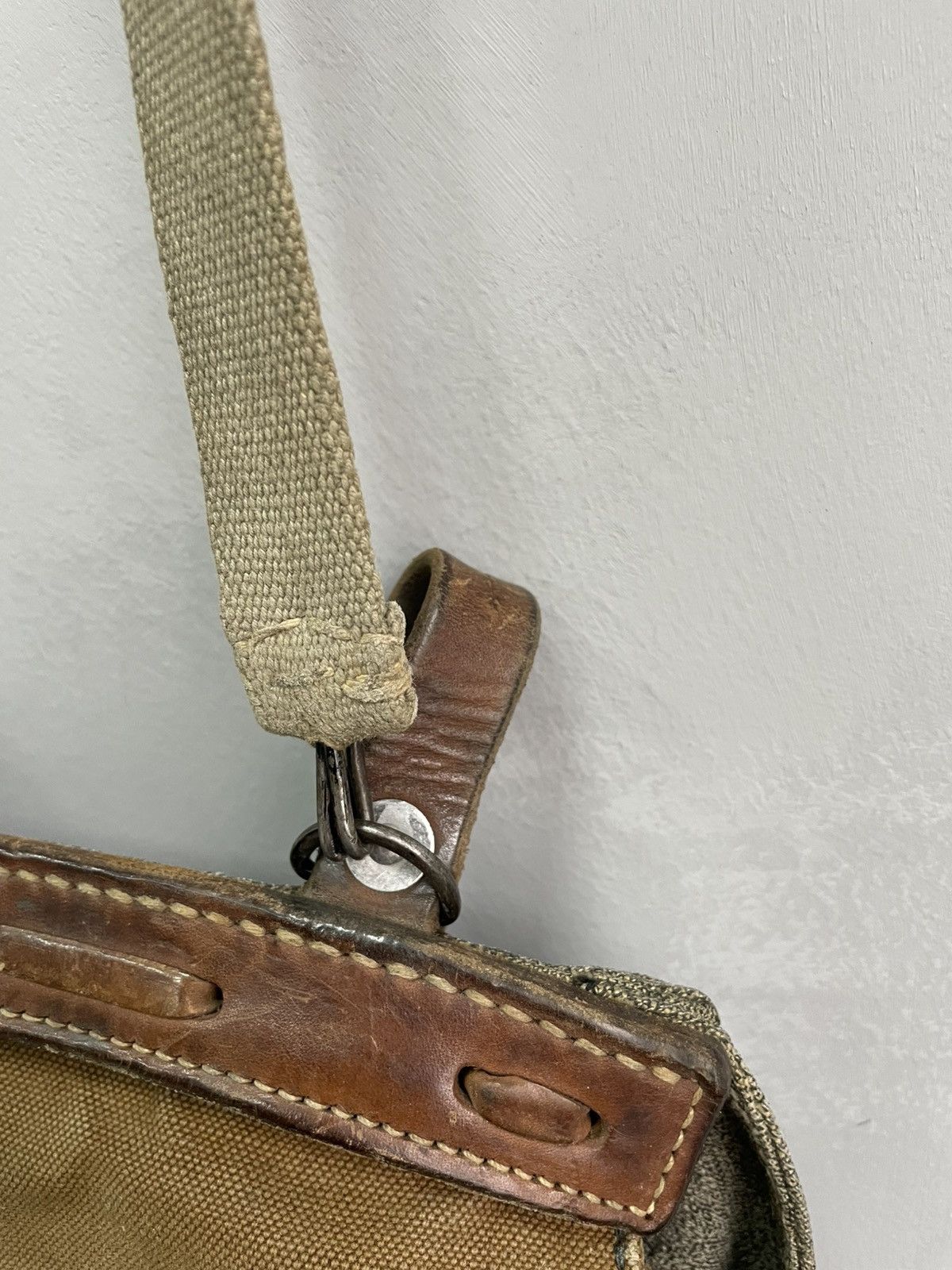 Japanese Brand × Vintage VINTAGE JAPAN 70s SWISS MILITARY MESSENGER BAG HEAVY Size ONE SIZE - 4 Thumbnail