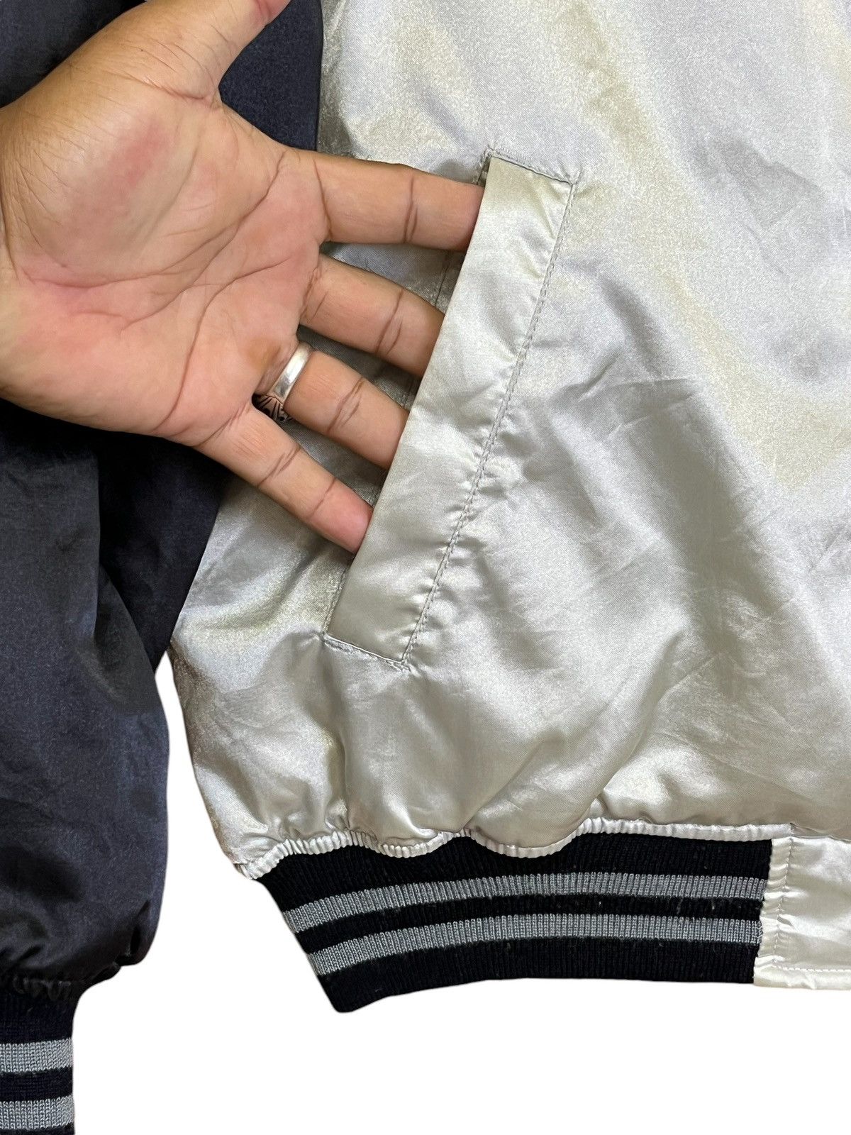 Japanese Brand VINTAGE MALTS BASEBALL TEAM JDM SUNTORY VARSITY JACKET Size US L / EU 52-54 / 3 - 9 Thumbnail