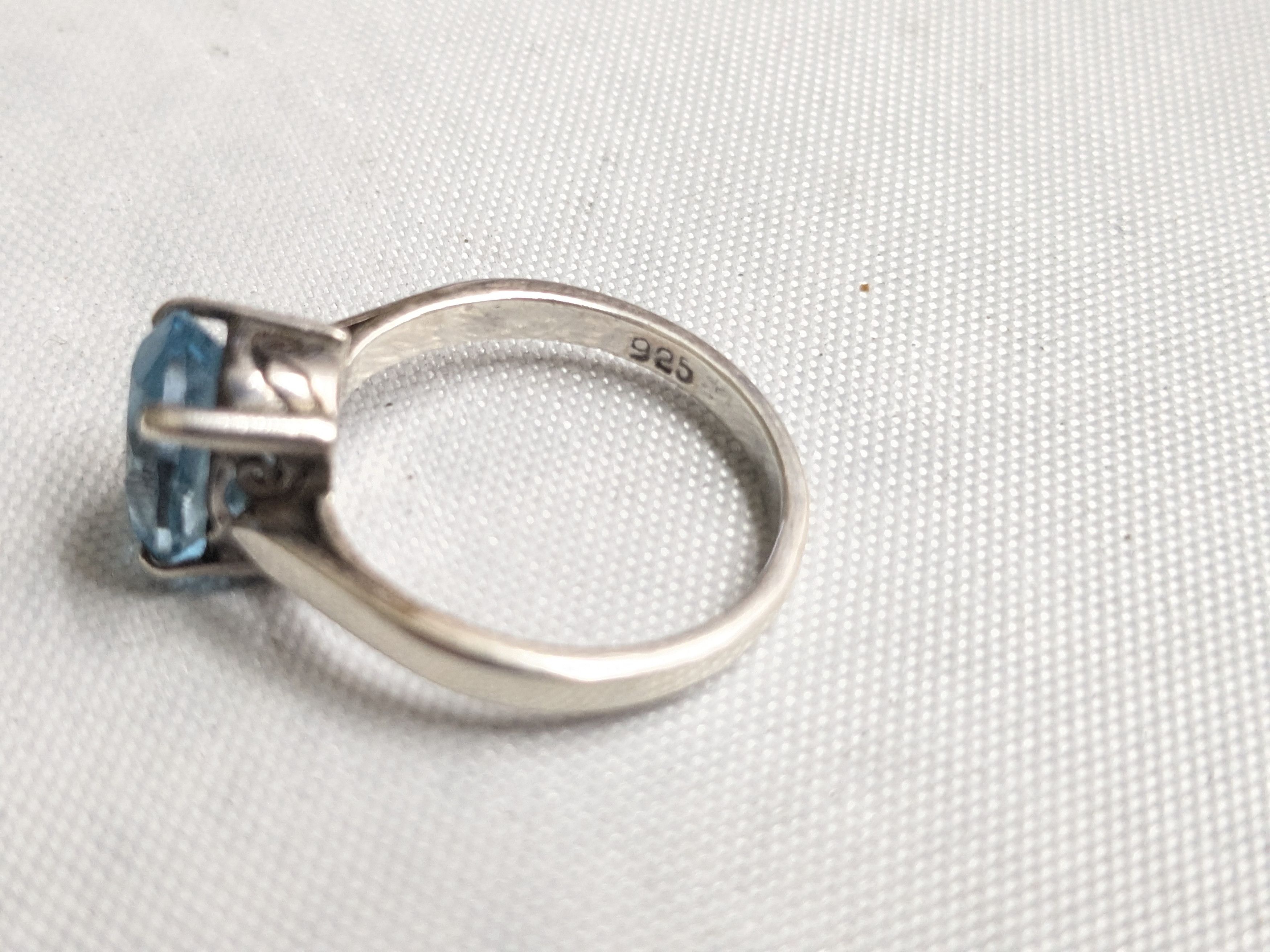 Jewelry Sterling Silver Ring Blue Topaz Size 7.5 Size ONE SIZE - 10 Thumbnail