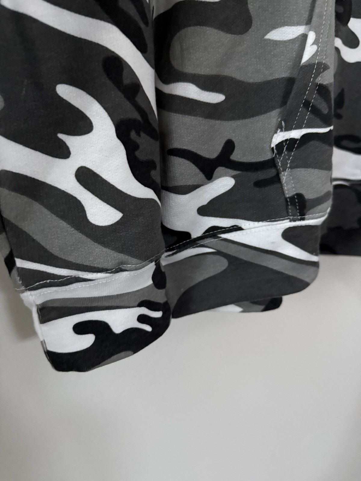 Kim Krueger 🟩 Kim Krueger Camo Hoodie 🟩 Size US M / EU 48-50 / 2 - 4 Thumbnail
