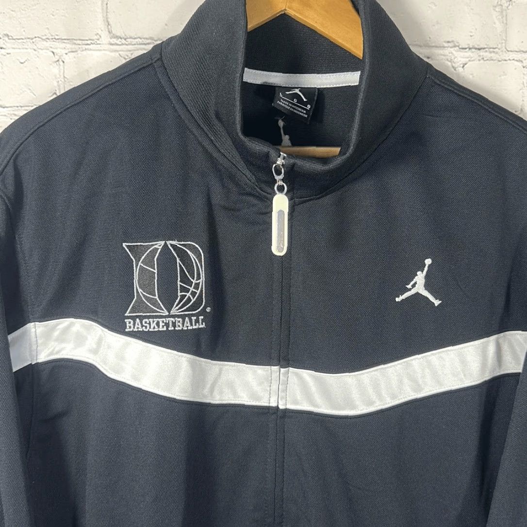 Jordan Brand Jordan Jumpman Duke Track Jacket Mens Large Black Full Zip Basketball Unisex Adults Jacket P2P 25” Length 30” Size US L / EU 52-54 / 3 - 2 Thumbnail