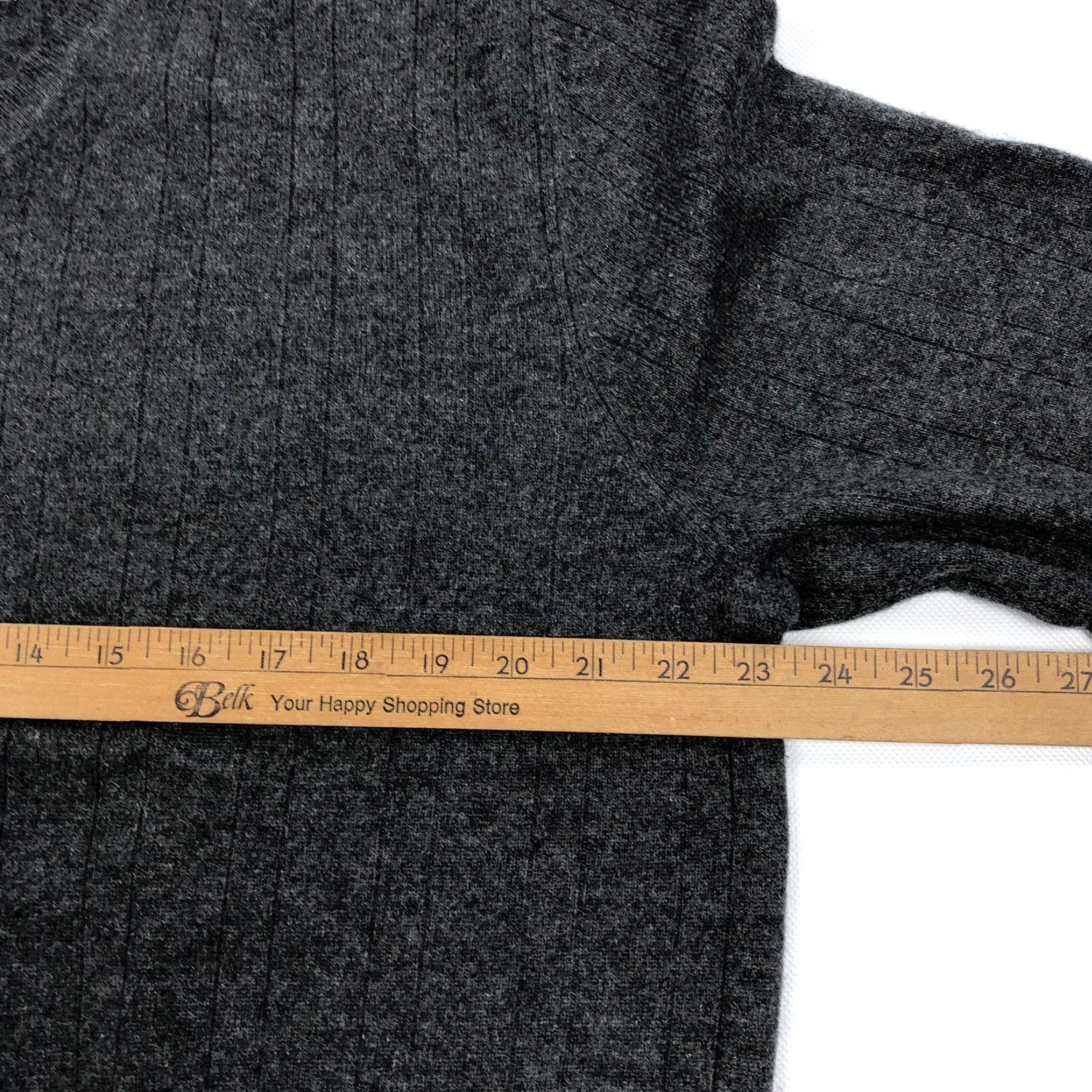 Vintage Cezani Men’s L Cashmere V-Neck Ribbed Knit Pullover Sweater Gray Regular Size Rib-Knit Lightweight All Seasons Casual Business Everyday Sweater Mens Size US L / EU 52-54 / 3 - 6 Thumbnail