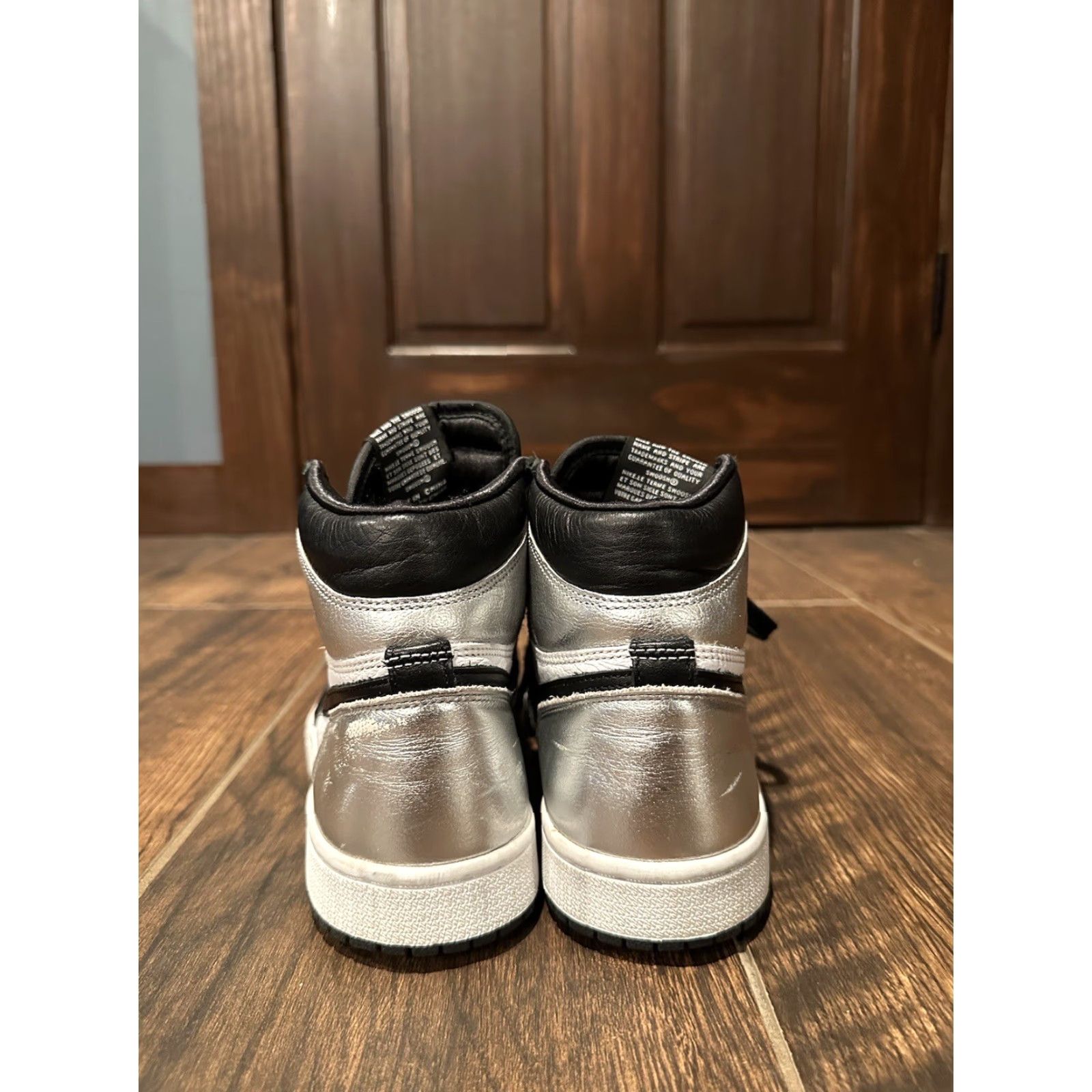 Jordan Brand Air Jordan 1 High OG Metallic Silver Toe | Women’s Size 8 | CD0461-001 Used NIKE Size US 8 / IT 38 - 4 Thumbnail