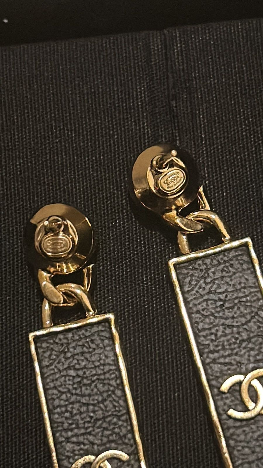Chanel Chanel Logo Rectangle Plate Earring Size ONE SIZE - 5 Thumbnail