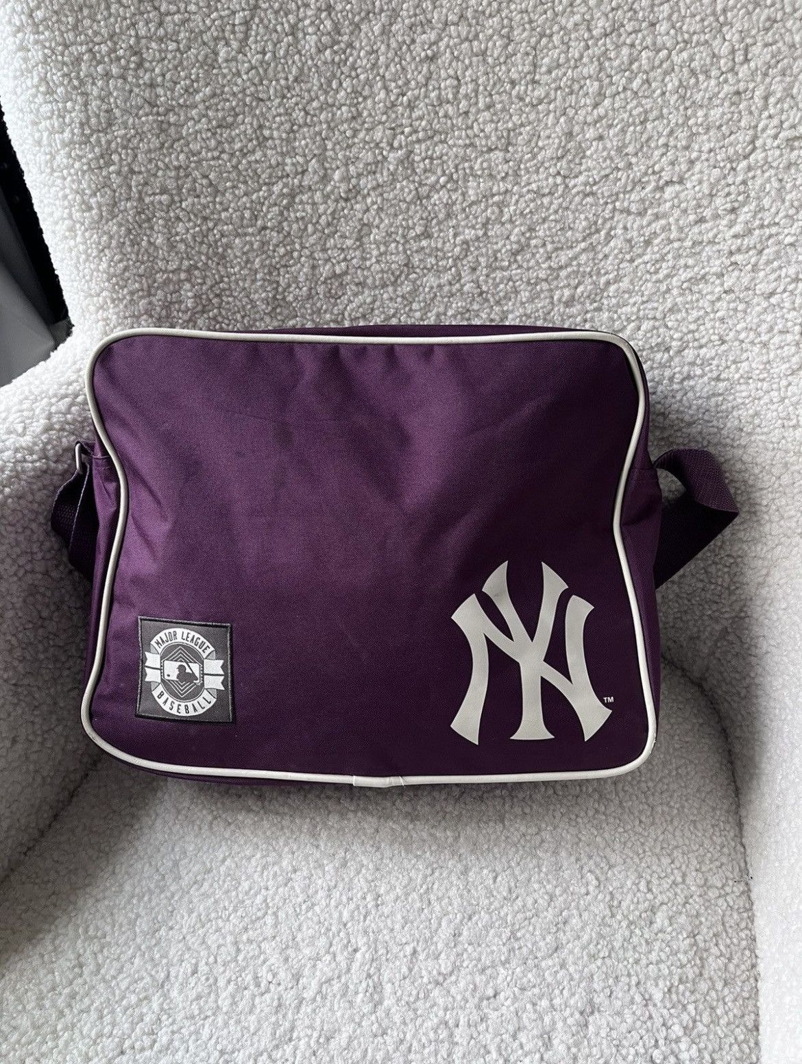 New York Yankees Vintage New York Yankees Bag Size ONE SIZE - 2 Thumbnail