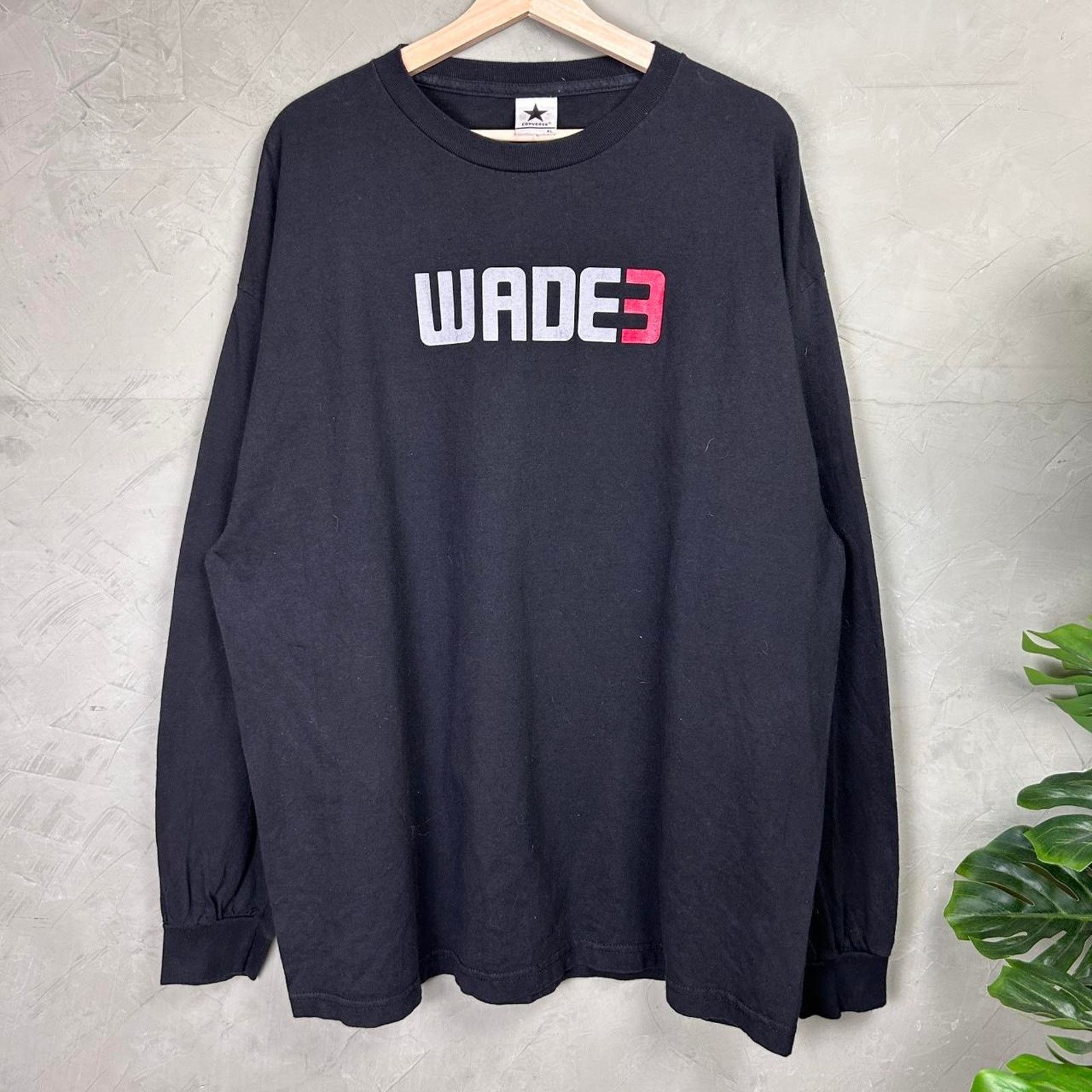 Converse Vintage Dwayne Wade Converse 2000s XL Long Sleeve Shirt Size US XL / EU 56 / 4 - 1 Thumbnail