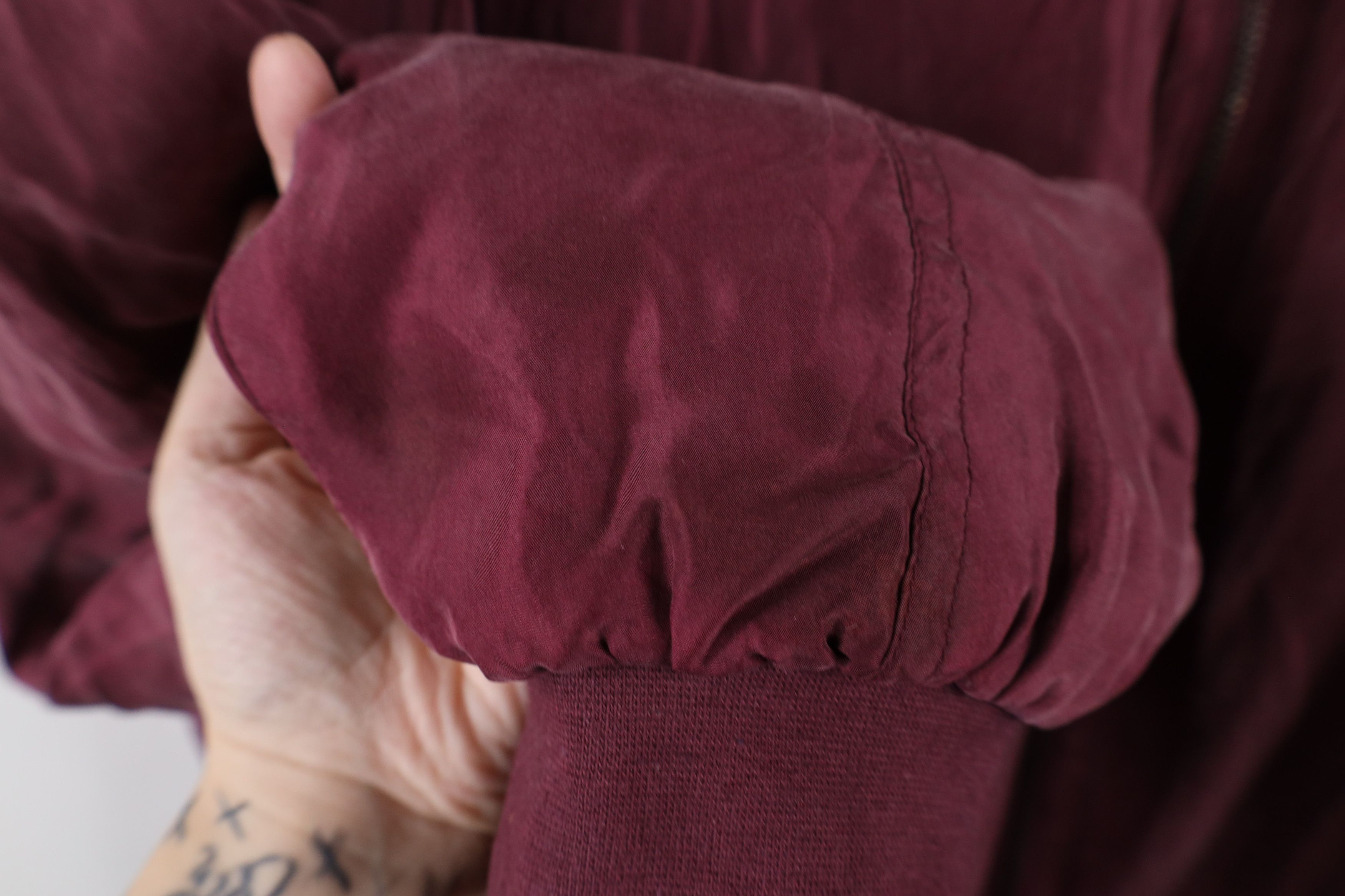 Vintage Vintage 90s Streetwear Quilted Silk Bomber Jacket Maroon Size US M / EU 48-50 / 2 - 5 Thumbnail