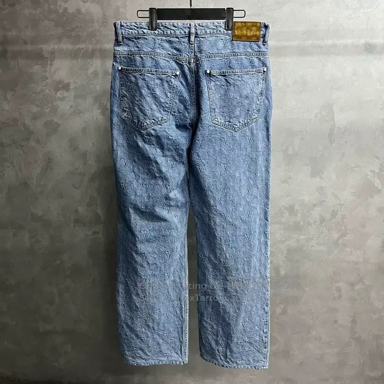 Louis Vuitton Louis Vuitton Blue jacquard skate jeans Size US 34 / EU 50 - 6 Thumbnail