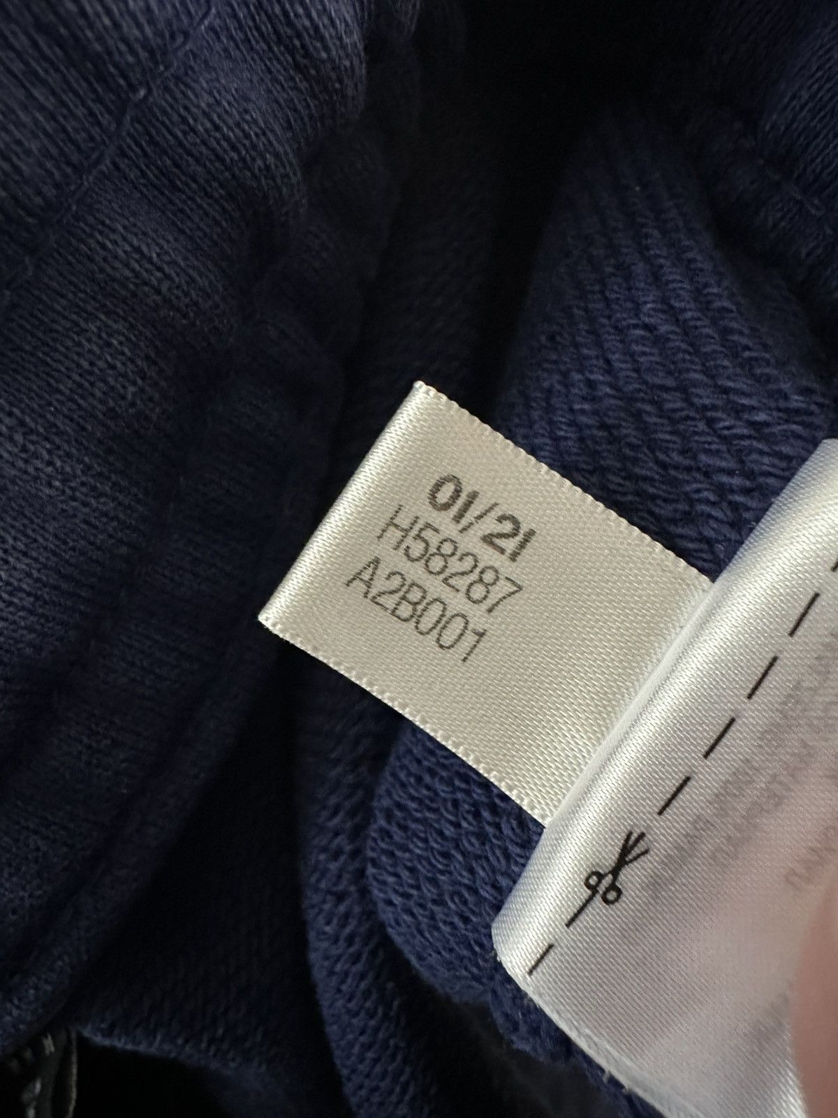 Adidas × Pharrell Adidas human race shorts Size US 32 / EU 48 - 5 Thumbnail