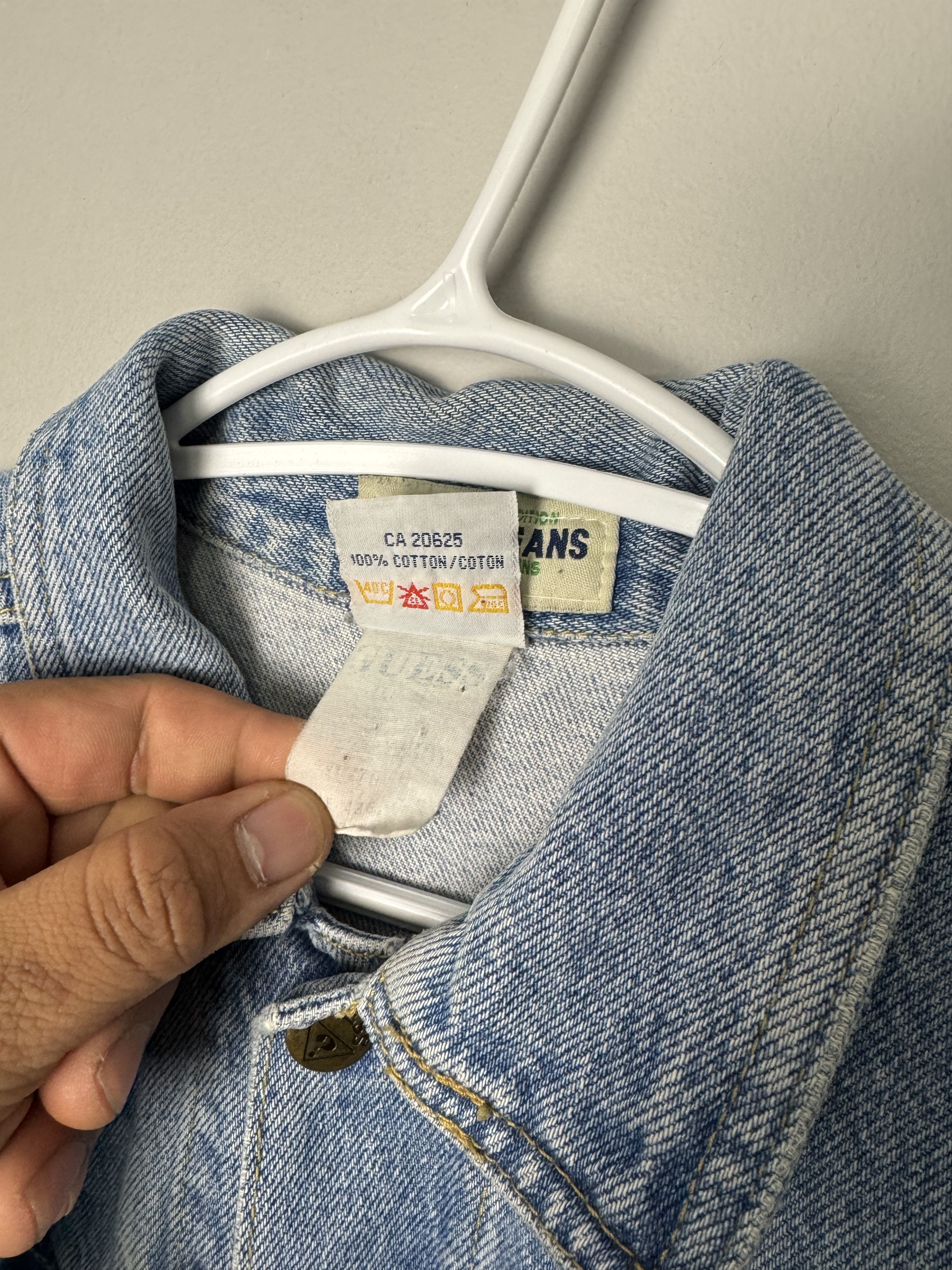 Guess Vintage Guess Denim Jacket by Georges Marciano Size XL / US 12-14 / IT 48-50 - 6 Thumbnail