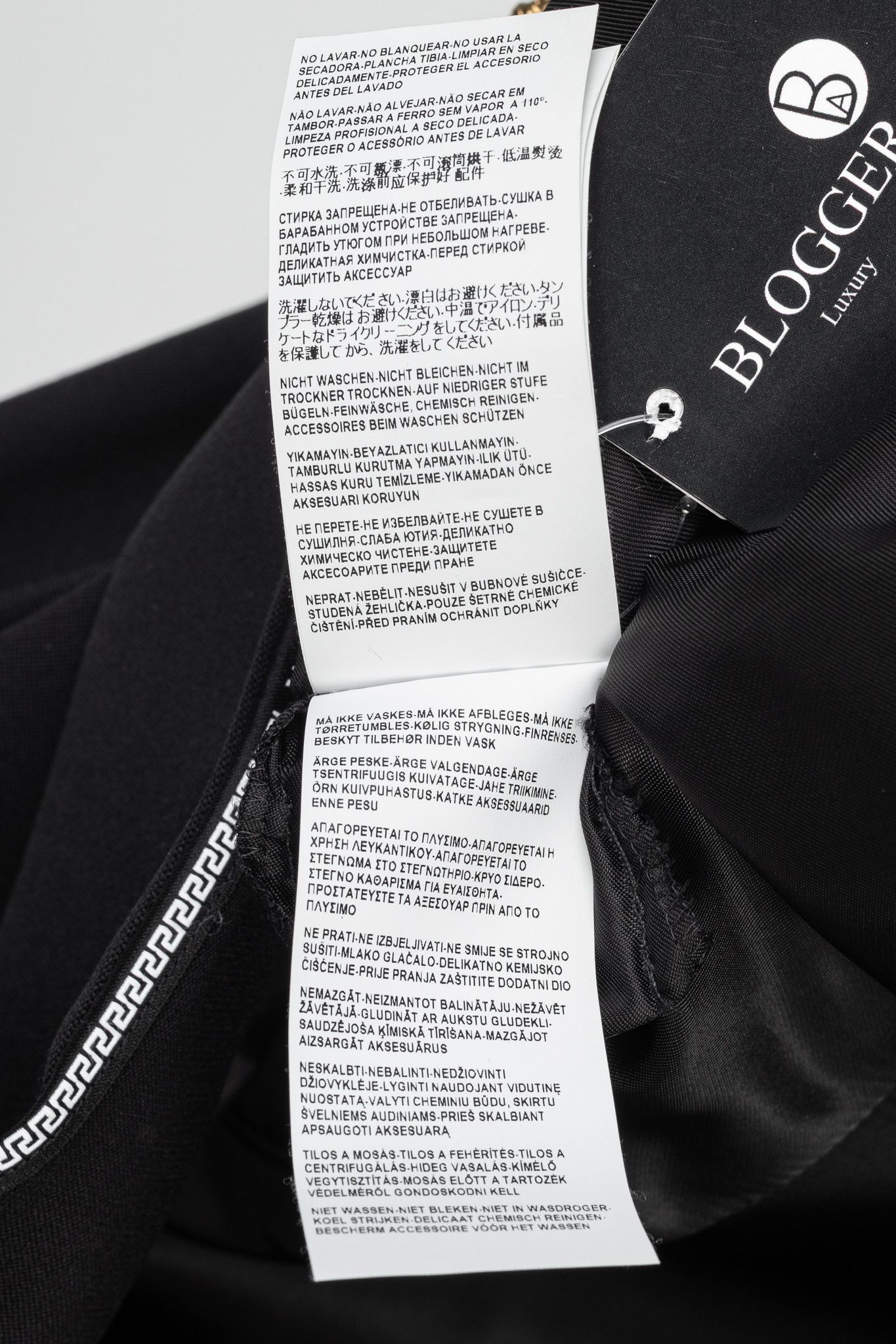 Versace Versace Black Wool Logo-Tape Blazer Size M / US 6-8 / IT 42-44 - 13 Thumbnail