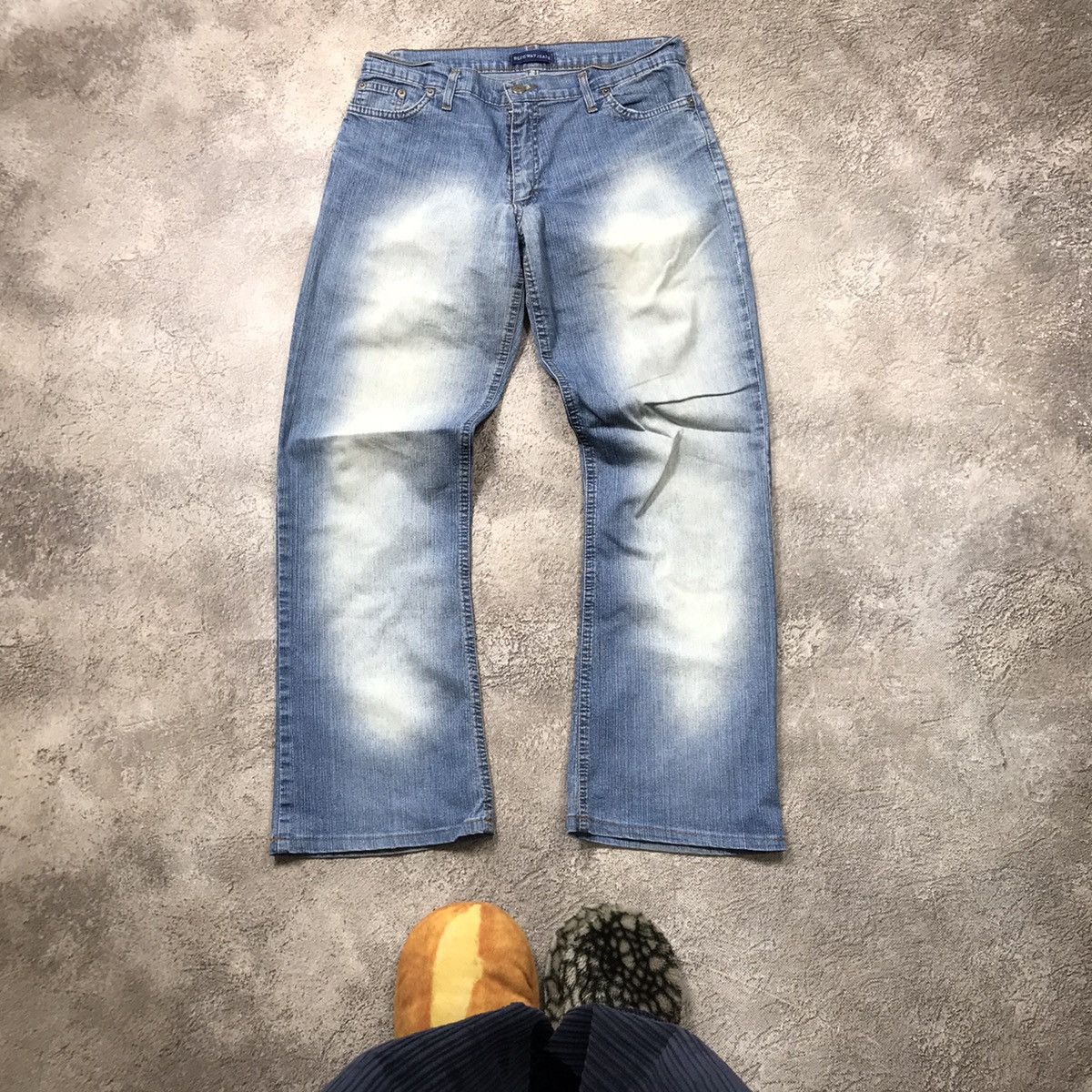 Vintage Vintage Y2K Distressed Baggy Flared Jeans Grunge Skate 28 Size 28" / US 6 / IT 42 - 1 Thumbnail