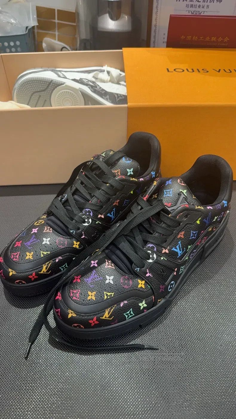 Louis Vuitton Louis Vuitton Trainer board shoes Size US 7 / EU 40 - 7 Thumbnail
