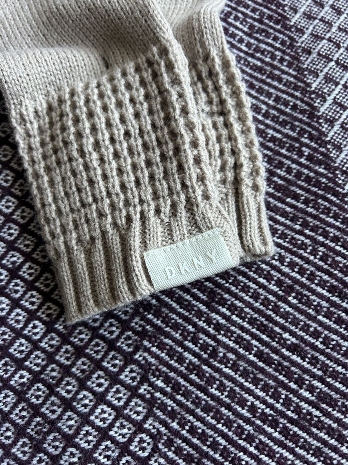 DKNY DKNY Wool Gloves Women Beige Solid Style One Size Size ONE SIZE - 2 Thumbnail