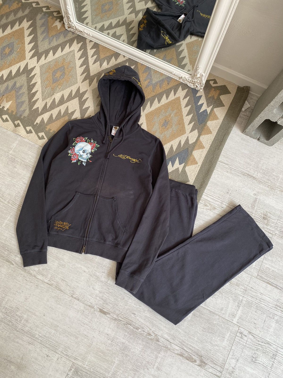Ed Hardy Vtg Ed Hardy Womens Skull 2 Piece Suit Hoodie Pants Size L / US 10 / IT 46 - 1 Thumbnail
