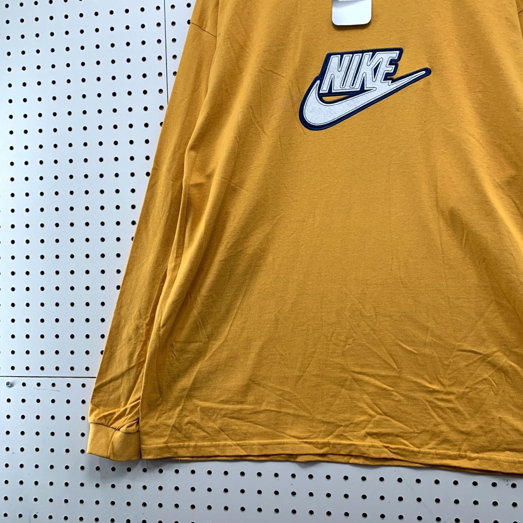 Nike VINTAGE Nike Shirt Mens XL Yellow Long Sleeve Embroidered SpellOut NEW Size US XL / EU 56 / 4 - 5 Thumbnail