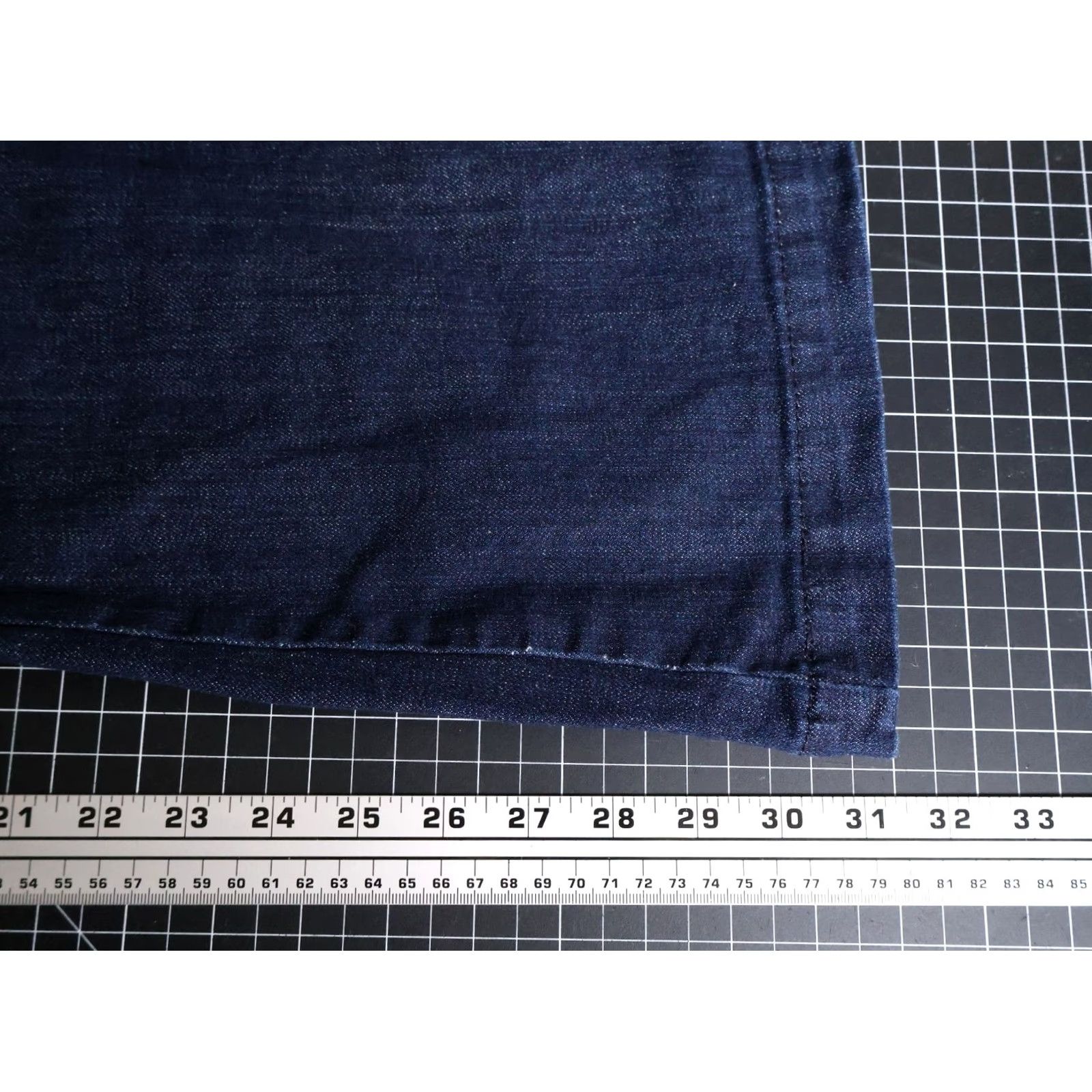 Levi's VINTAGE Levi's 542 Flare Jeans Women 20 M (39 x 31) Dark Blue Denim Hippie Bohemian Retro Hipster Jeans Women Mens? Size 42" / US 20 - 7 Thumbnail
