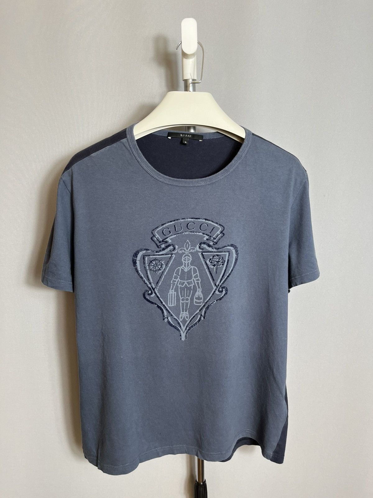 Gucci Gucci T-shirt Tops Gray Logo Simple Short Sleeve Casual Size US S / EU 44-46 / 1 - 1 Thumbnail