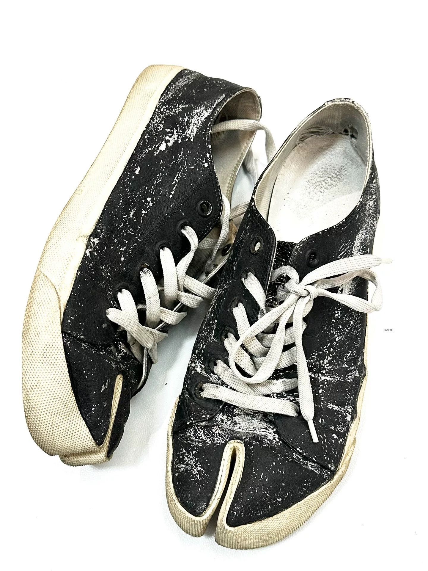Maison Margiela Maison Margiela Painted Tabi Shoes Size US 10 / EU 43 - 1 Thumbnail
