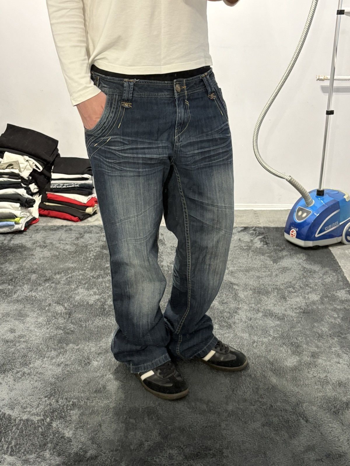 Japanese Brand Vintage Rare Washed Denim Distressed Y2K Baggy Jeans Size US 34 / EU 50 - 11 Thumbnail