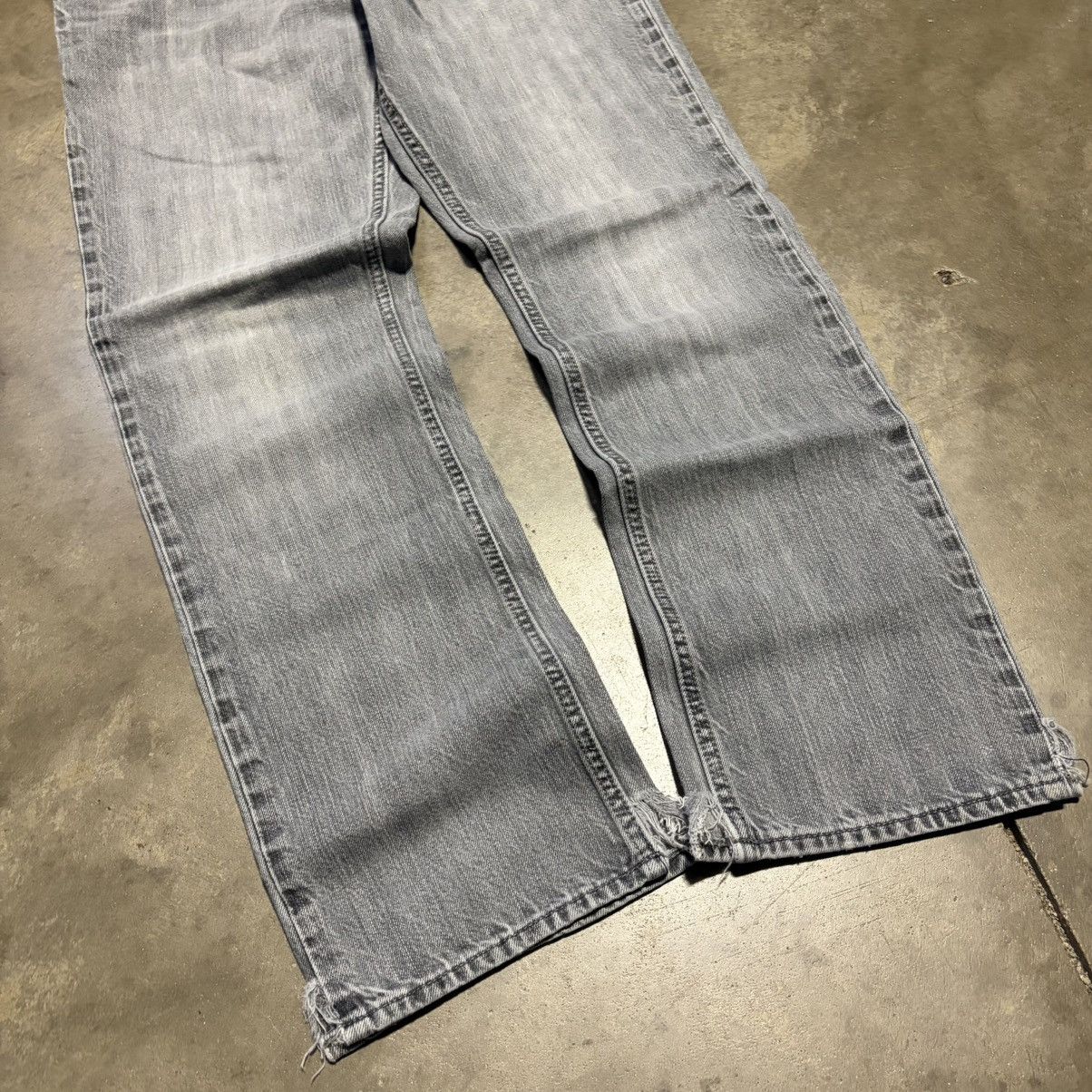 Old Navy Vintage Old Navy Straight Fit Relaxed Jeans Faded Distressed Size US 32 / EU 48 - 3 Thumbnail