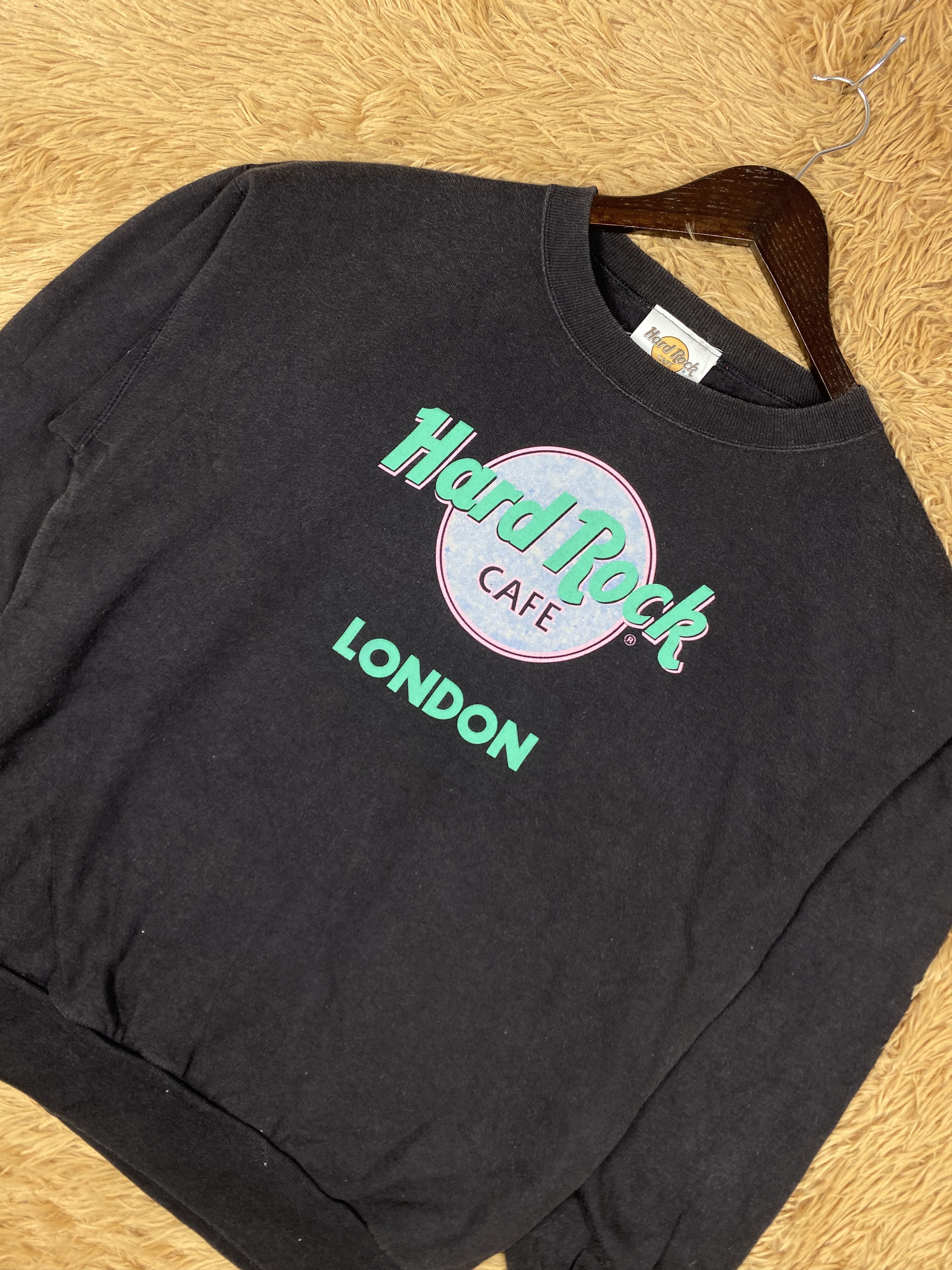 Hard Rock Cafe Vintage Hard Rock Cafe London Sweatshirts DJ0583 Size US S / EU 44-46 / 1 - 2 Thumbnail