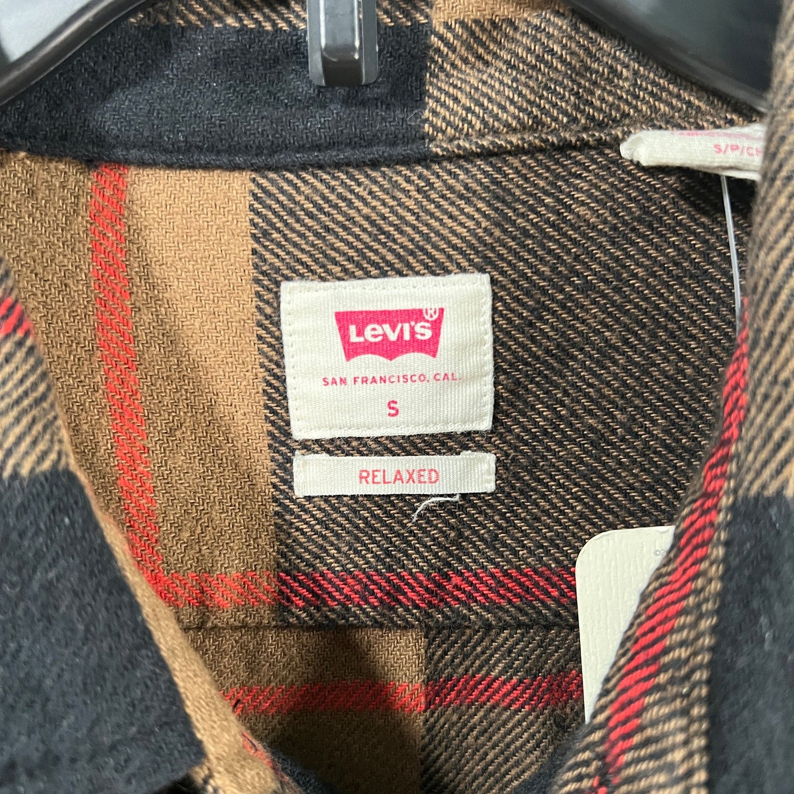 Other Levis Shirt Mens Button Up Relaxed Fit Size S Size US S / EU 44-46 / 1 - 4 Thumbnail