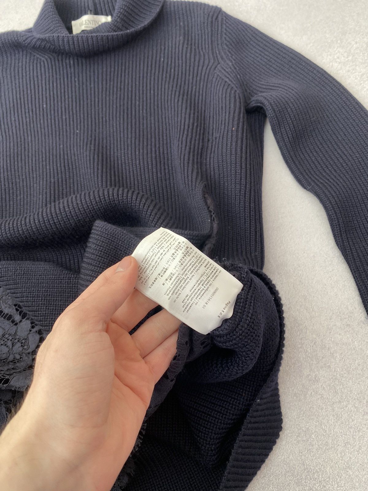 Designer × Valentino × Vintage Vintage Valentino Wool Women’s Jumper Size S / US 4 / IT 40 - 9 Thumbnail
