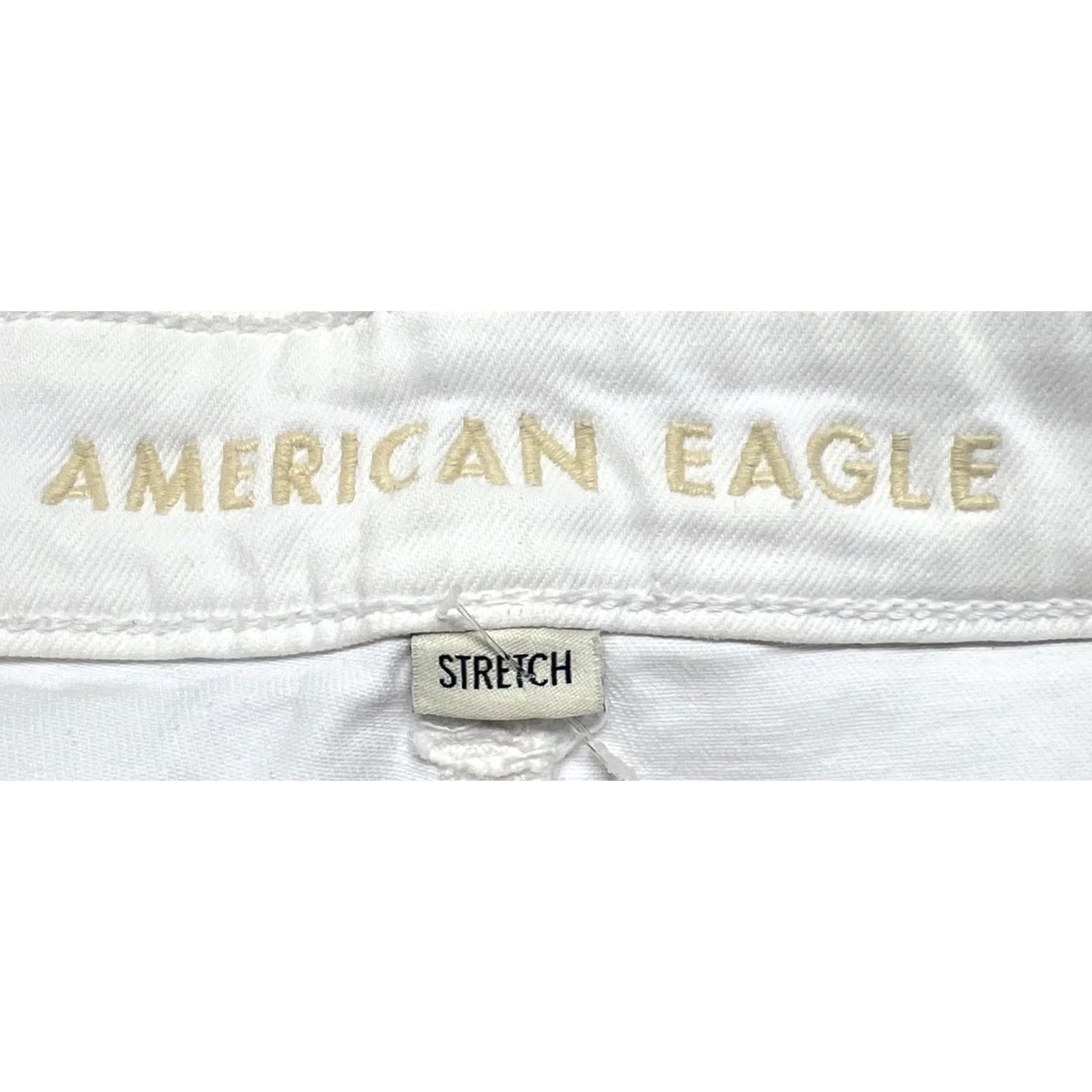 American Eagle Outfitters VINTAGE? No - (Actually not vintage) American Eagle Outfitters White Denim Shorts 10 Women Flat Front Stretch 6" Inseam Size 32" / US 10 / IT 46 - 7 Thumbnail