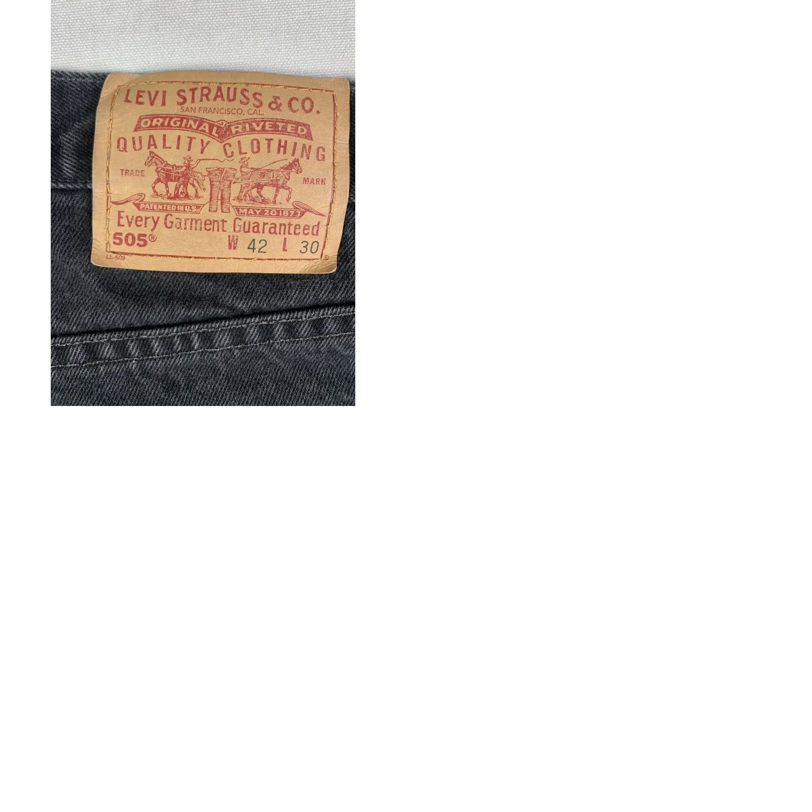 Levi's VINTAGE Levi's 505 Jeans Mens 42x30 Black Straight Leg Made In Mexico (Fits 42x29) Size US 42 / EU 58 - 9 Thumbnail