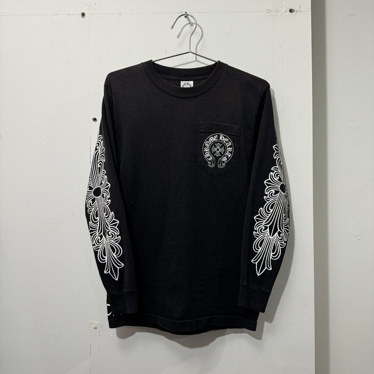 image of Chrome Hearts Horseshoe Longsleeve Los Angeles S in Black, Men's (Size Small)