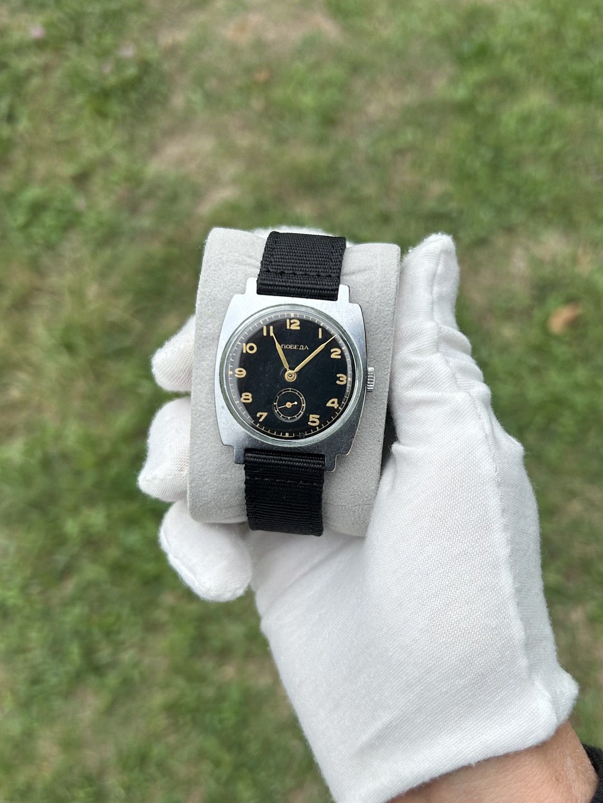 Vintage Vintage Watch Pobeda Soviet USSR Mechanical 1970s Size ONE SIZE - 11 Thumbnail