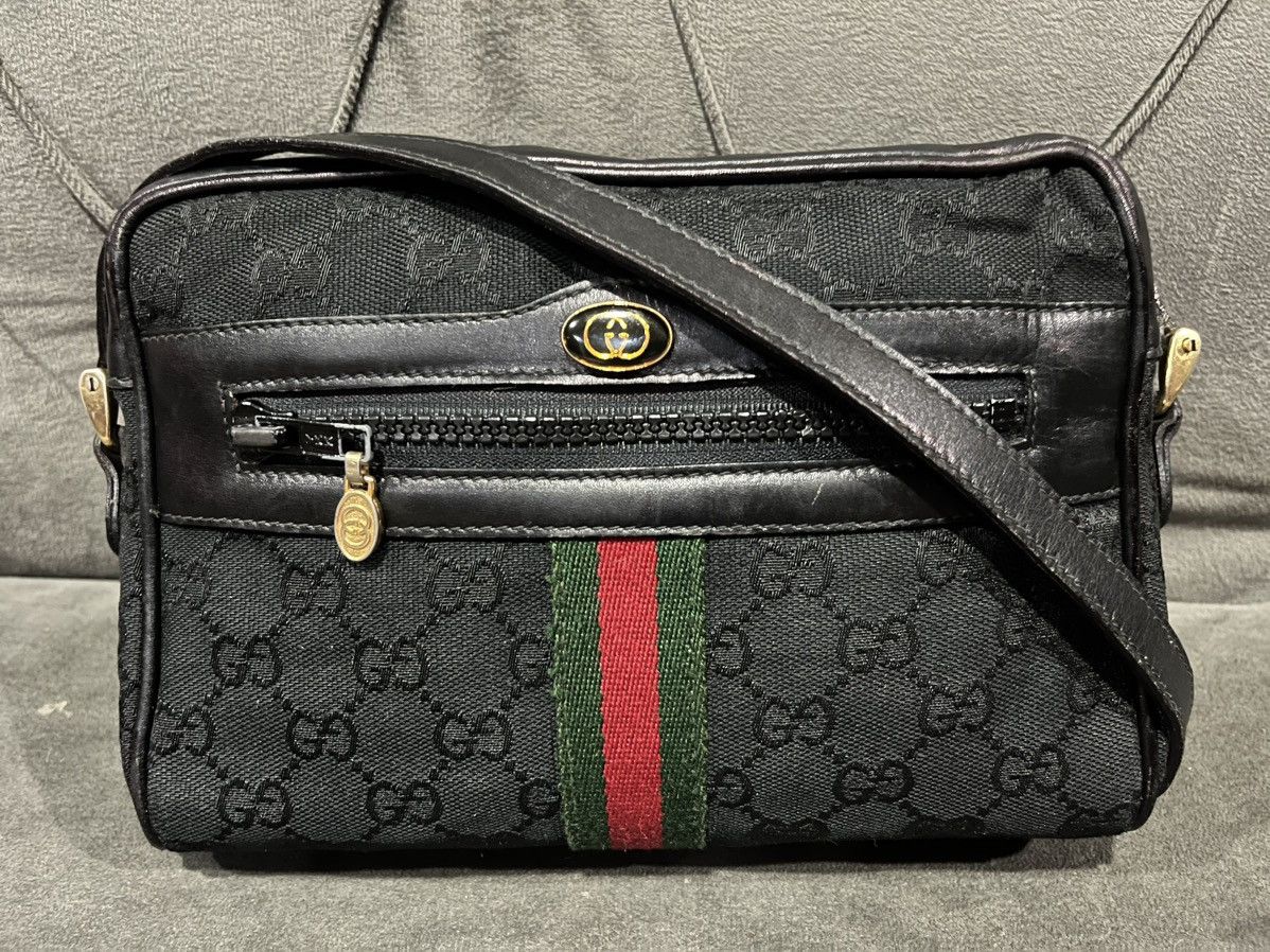 Gucci Authentic GUCCI Vintage Crossbody Bag Size ONE SIZE - 1 Thumbnail