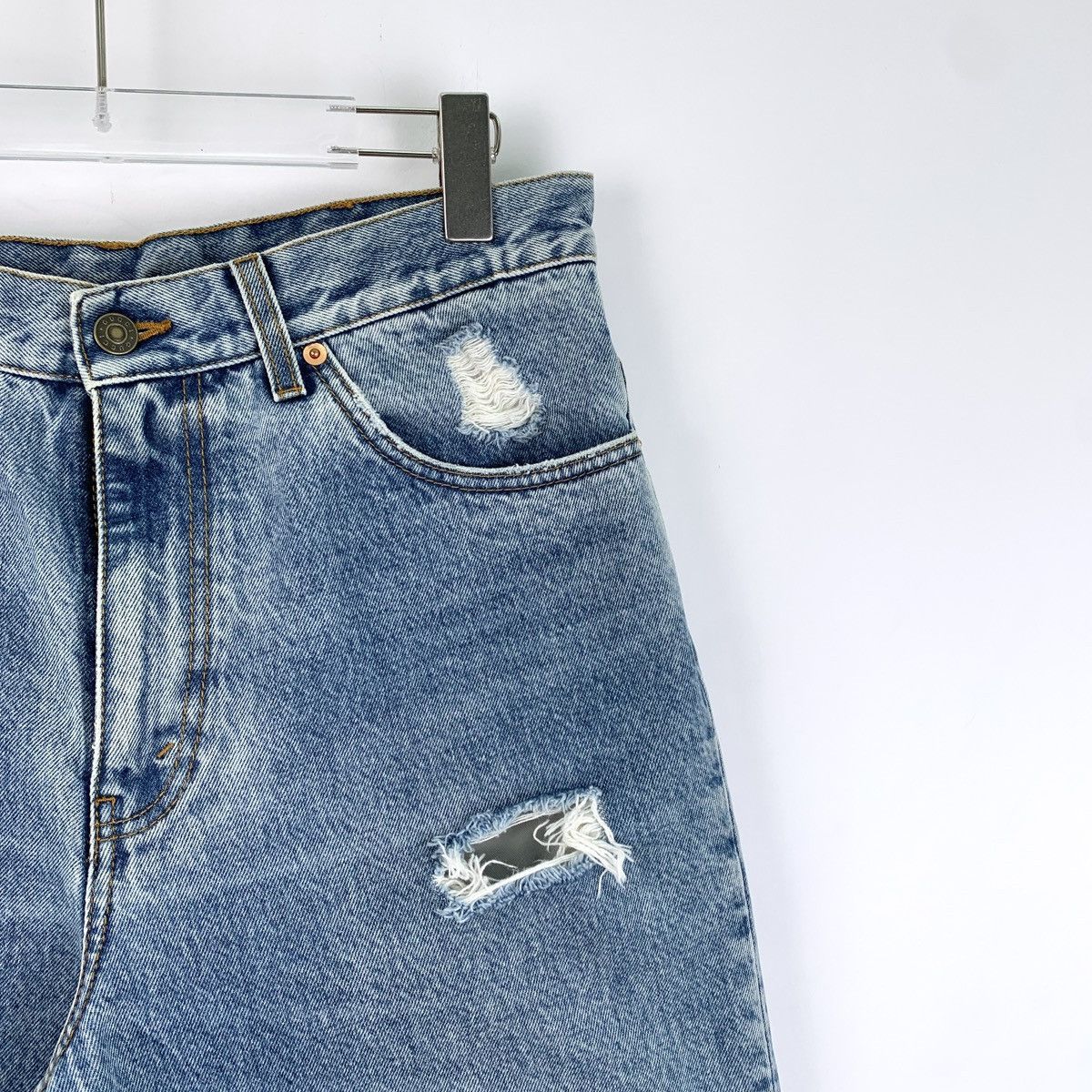 Gucci Gucci Light Blue Washed DDistresse Cotton Denim Pants K26WX Size 24" / US 00 / IT 34 - 3 Thumbnail
