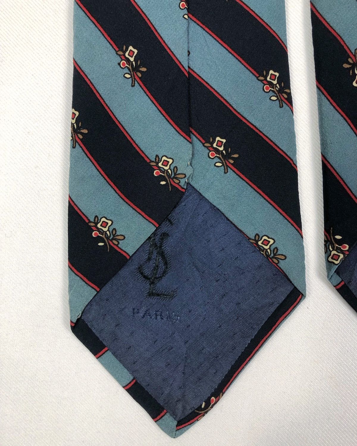 Yves Saint Laurent Rare Vintage Yves Saint Laurent YSL Silk Tie Made in Italy Size ONE SIZE - 6 Thumbnail