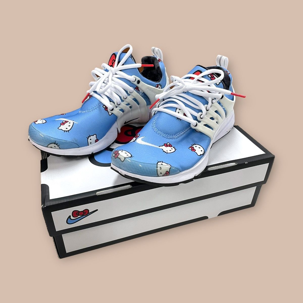 image of Nike Air Presto Qs "hello Kitty" Shoes in Blue, Men's (Size 10)