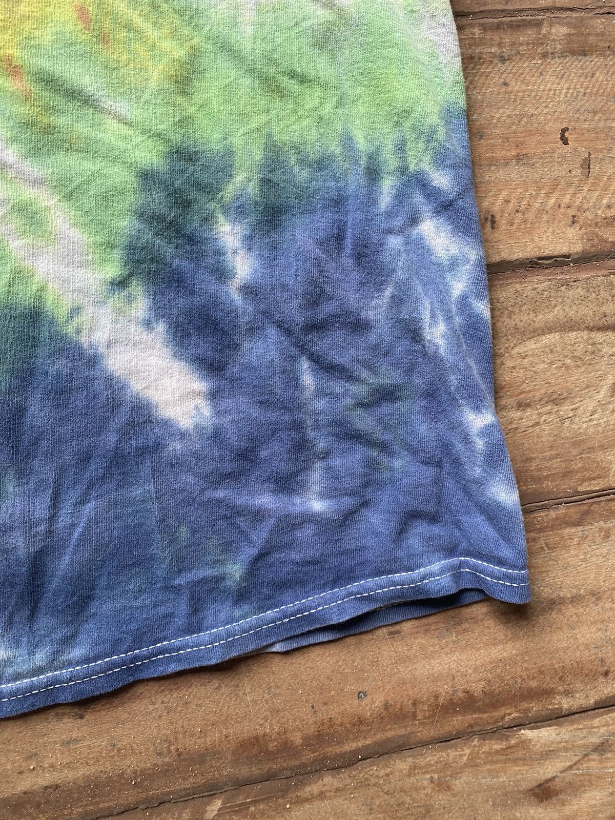 Band Tees × Grateful Dead × Vintage Vintage 2000s Jerry Garcia And The Aliens T Shirts Size US XL / EU 56 / 4 - 6 Thumbnail