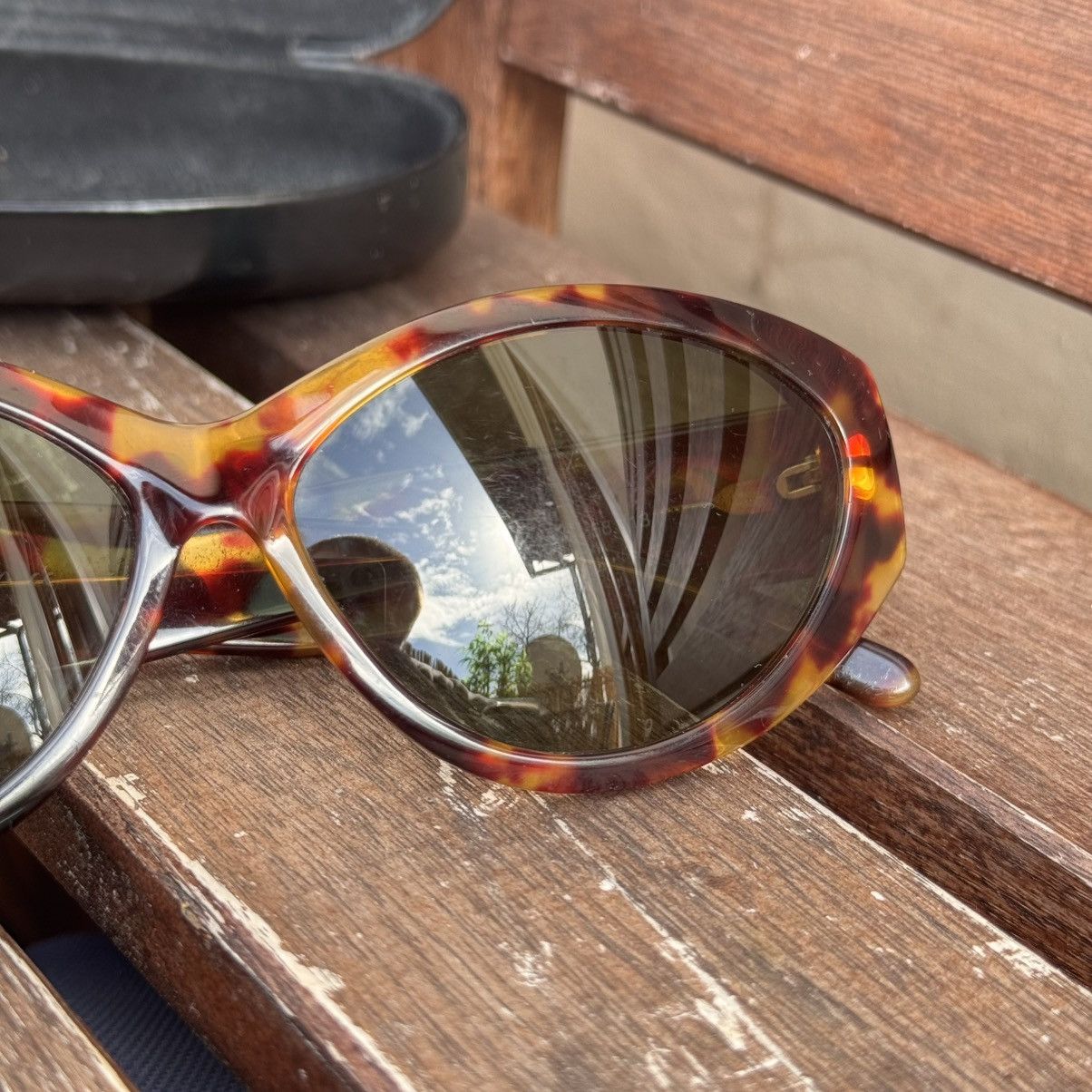 Gucci Gucci Vintage Sunglasses GG 2195 Size ONE SIZE - 9 Thumbnail