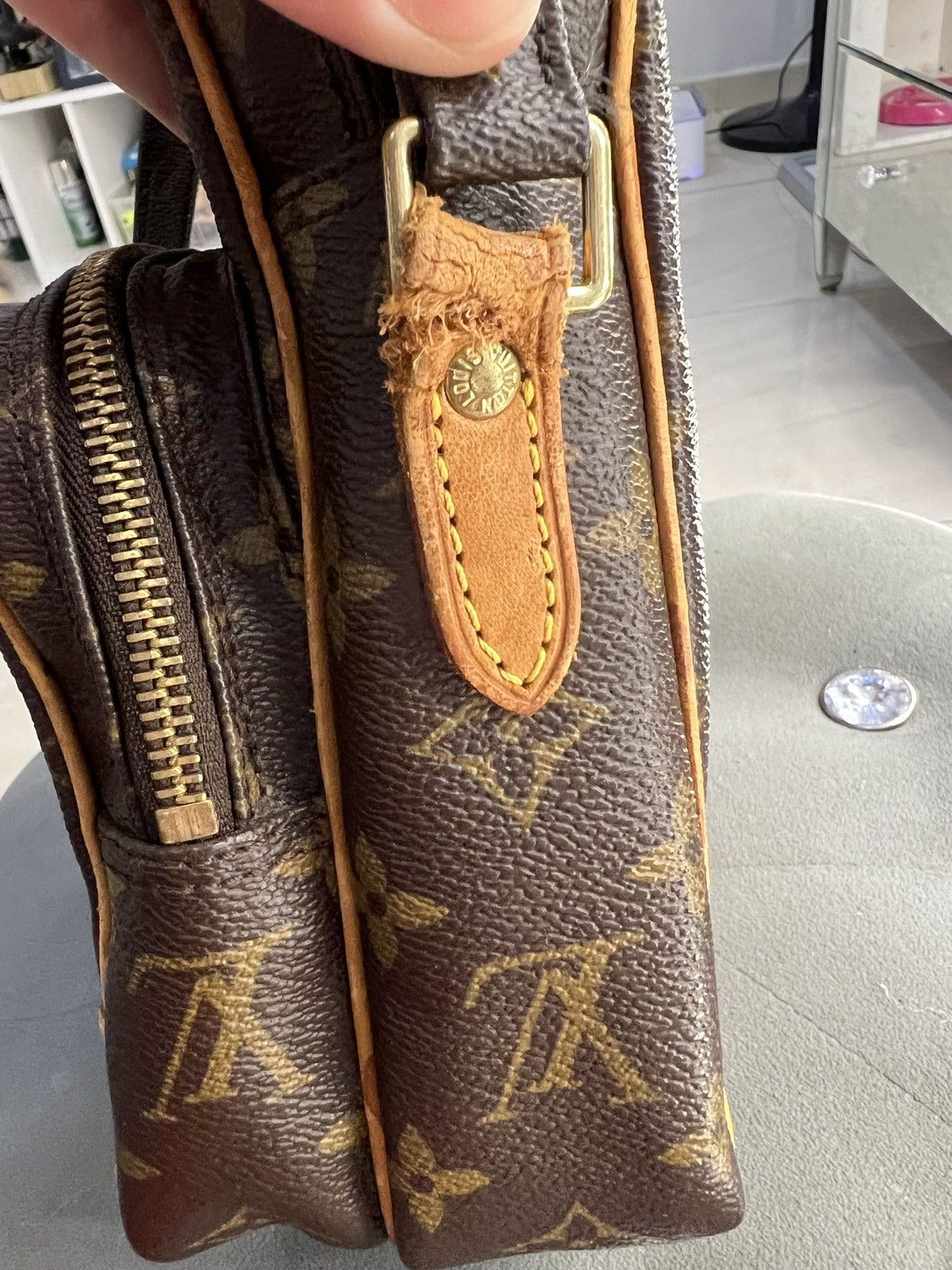 Louis Vuitton LOUIS VUITTON AMAZON CROSSBODY Size ONE SIZE - 4 Thumbnail