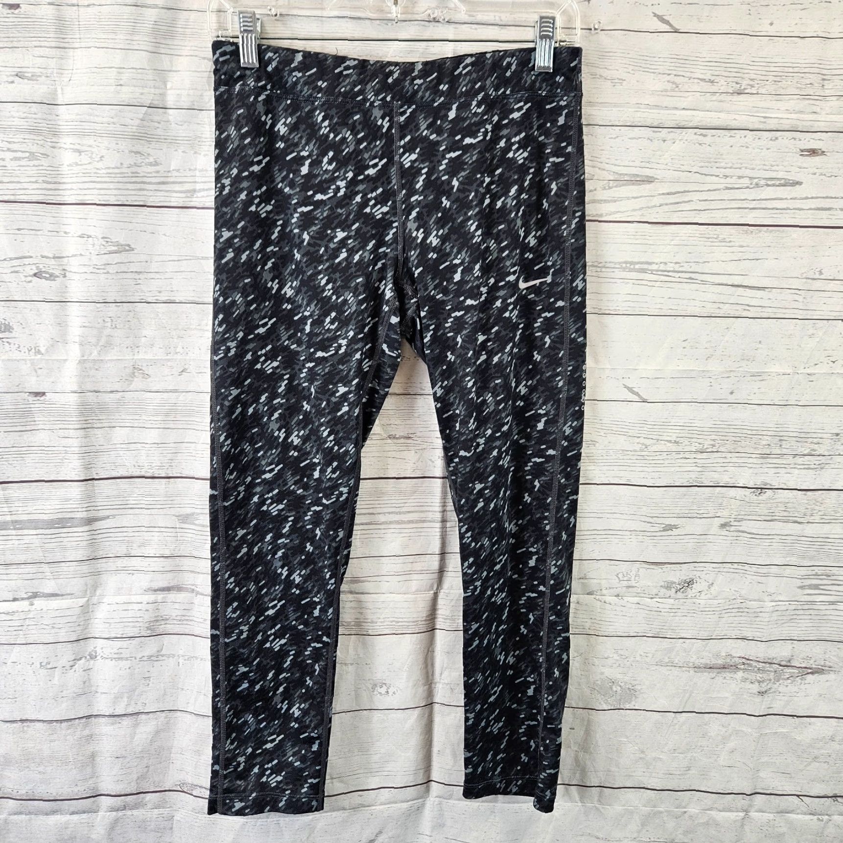Nike Nike Dri-Fit Womens Cropped Leggings Sz Medium Black Gray Mid Rise Size 32" / US 10 / IT 46 - 2 Thumbnail
