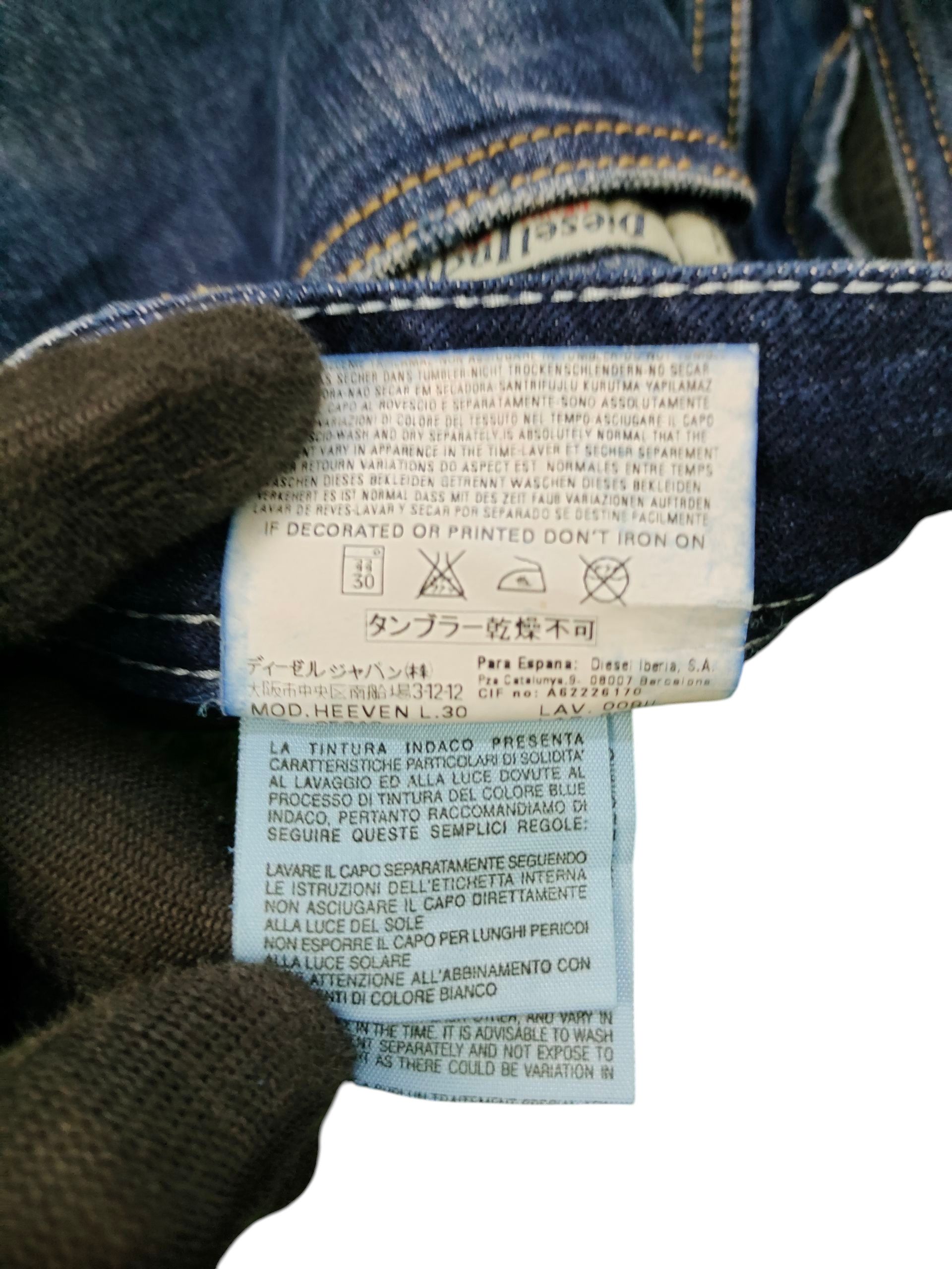 Diesel Vintage Y2k Diesel Heeven Clawmark Distress Faded Jeans Size US 29 - 13 Thumbnail