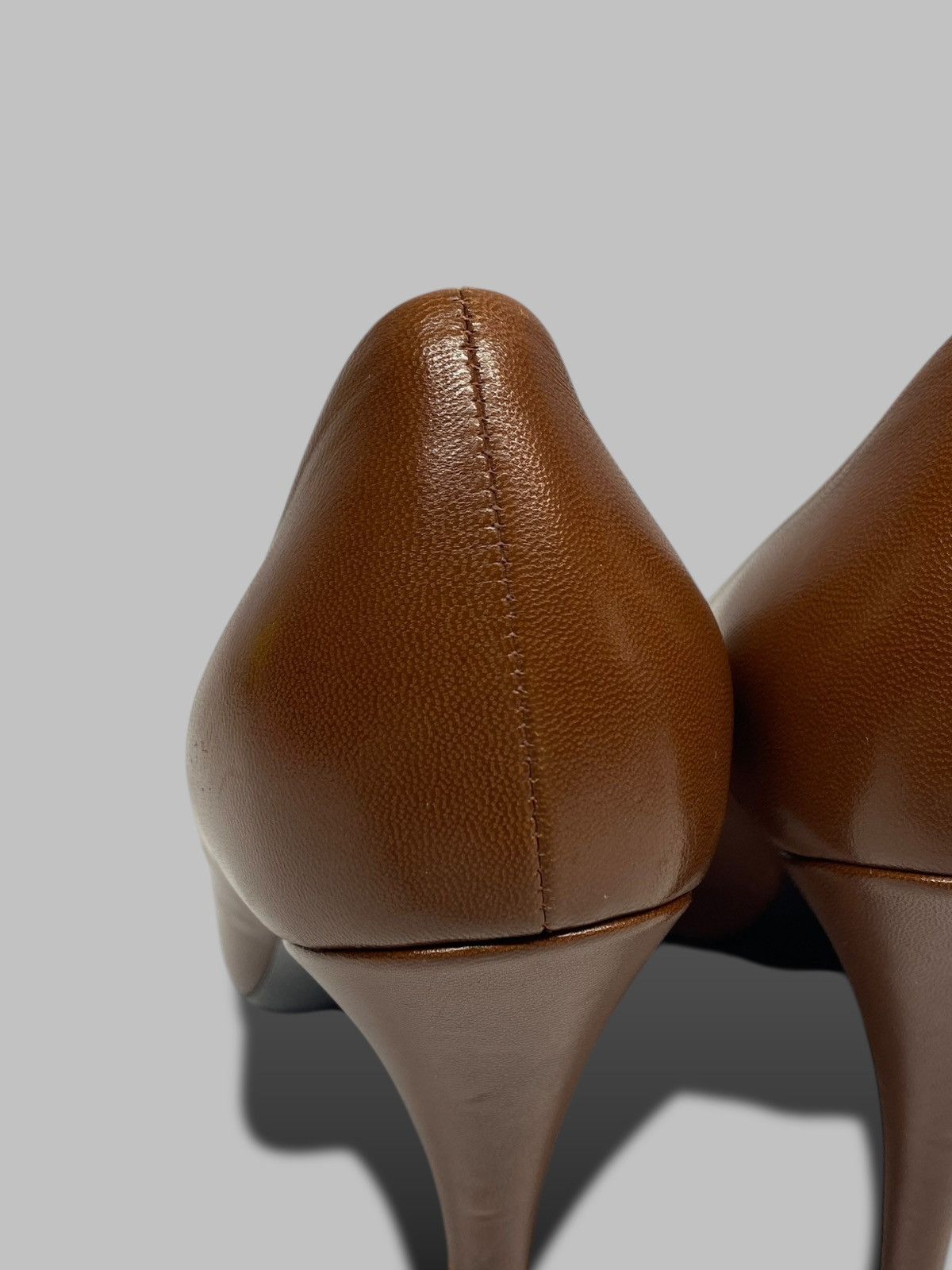 Gucci Gucci Brown Leather Blanca Pointed Toe Pump Heels RRP 700$ Size US 7 / IT 37 - 8 Thumbnail
