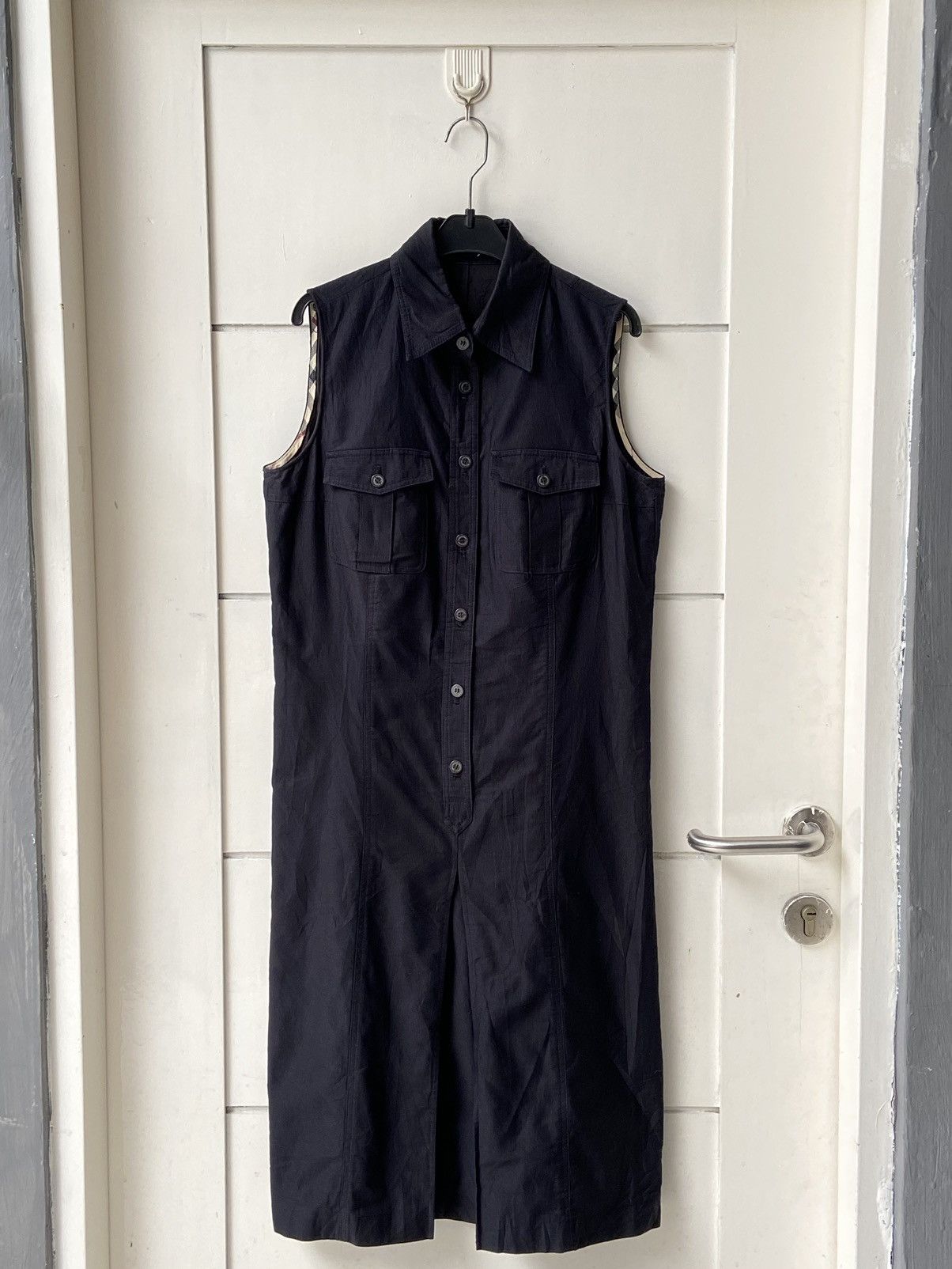 Burberry BURBERRY London Midi Dress Size XS / US 0-2 / IT 36-38 - 1 Thumbnail