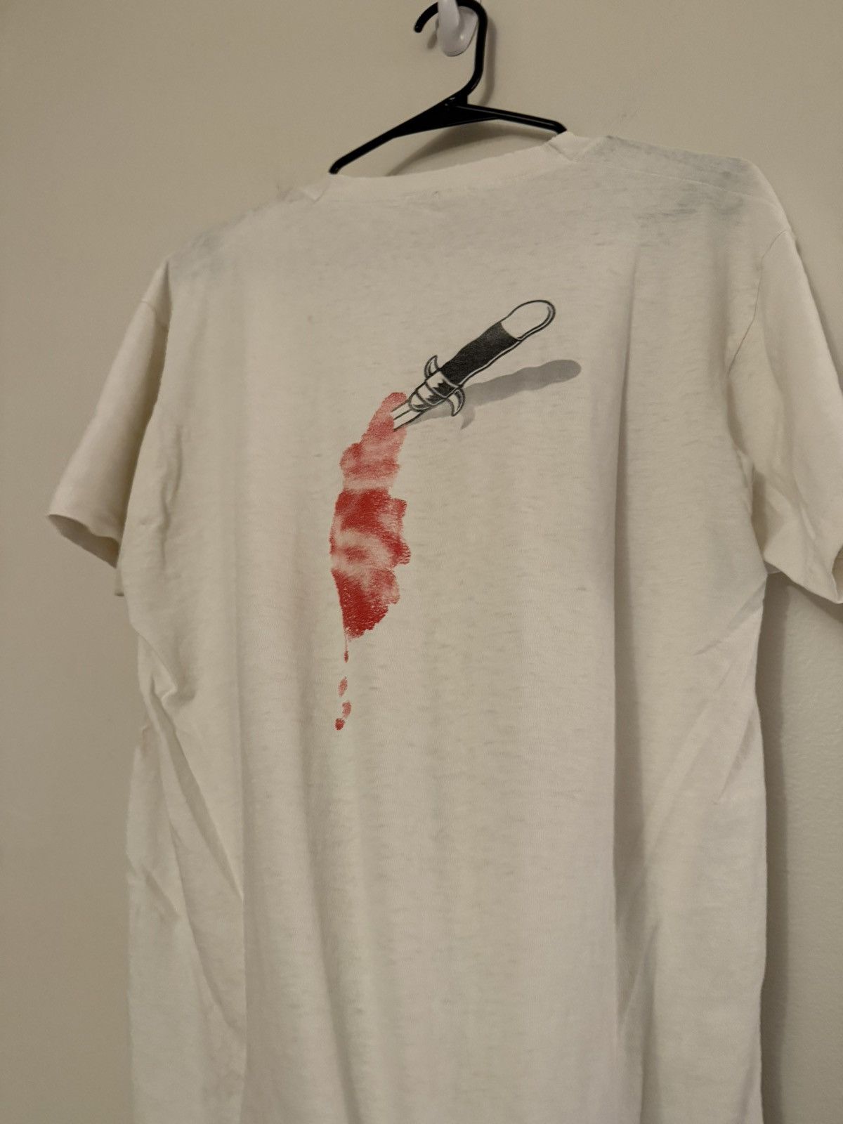 Vintage 90’s THRASHED Murder Mystery Backstabber T-Shirt Size US L / EU 52-54 / 3 - 5 Thumbnail