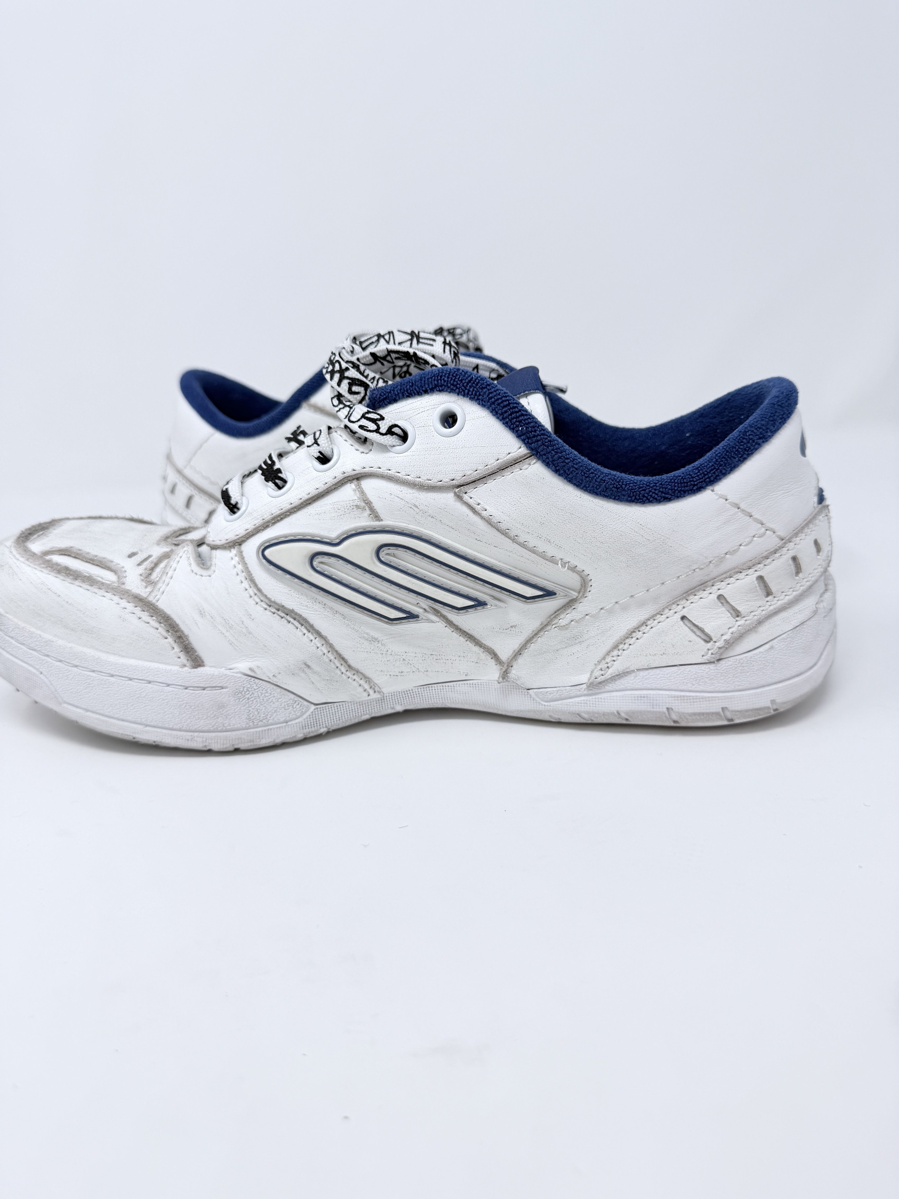 Balenciaga Balenciaga Hampton Sneaker White Blue Distressed Size US 9 / EU 42 - 6 Thumbnail