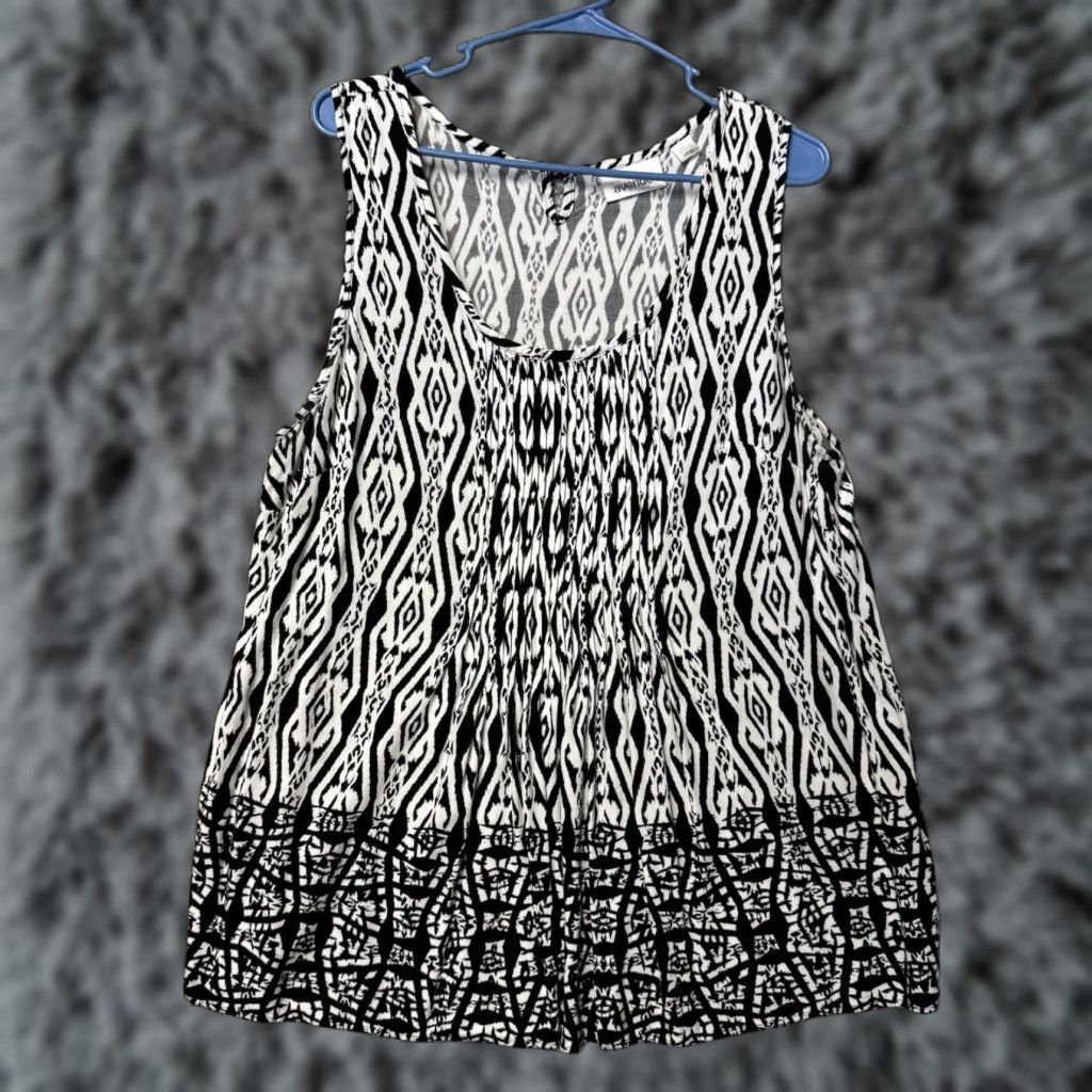 Avenue Avenue Blouse Sleeveless Womens Plus 18-20 Black Rayon Racerback Scoop Neck Geometric Boho Chic Whimsigoth Tribal Indie Sleaze Y2K Size XXL / US 16-18 / IT 52-54 - 1 Thumbnail