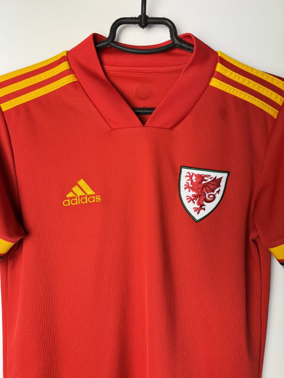 Adidas Wales 2020 2021 Home Football Shirt Soccer Jersey Adidas Size US XS / EU 42 / 0 - 3 Thumbnail